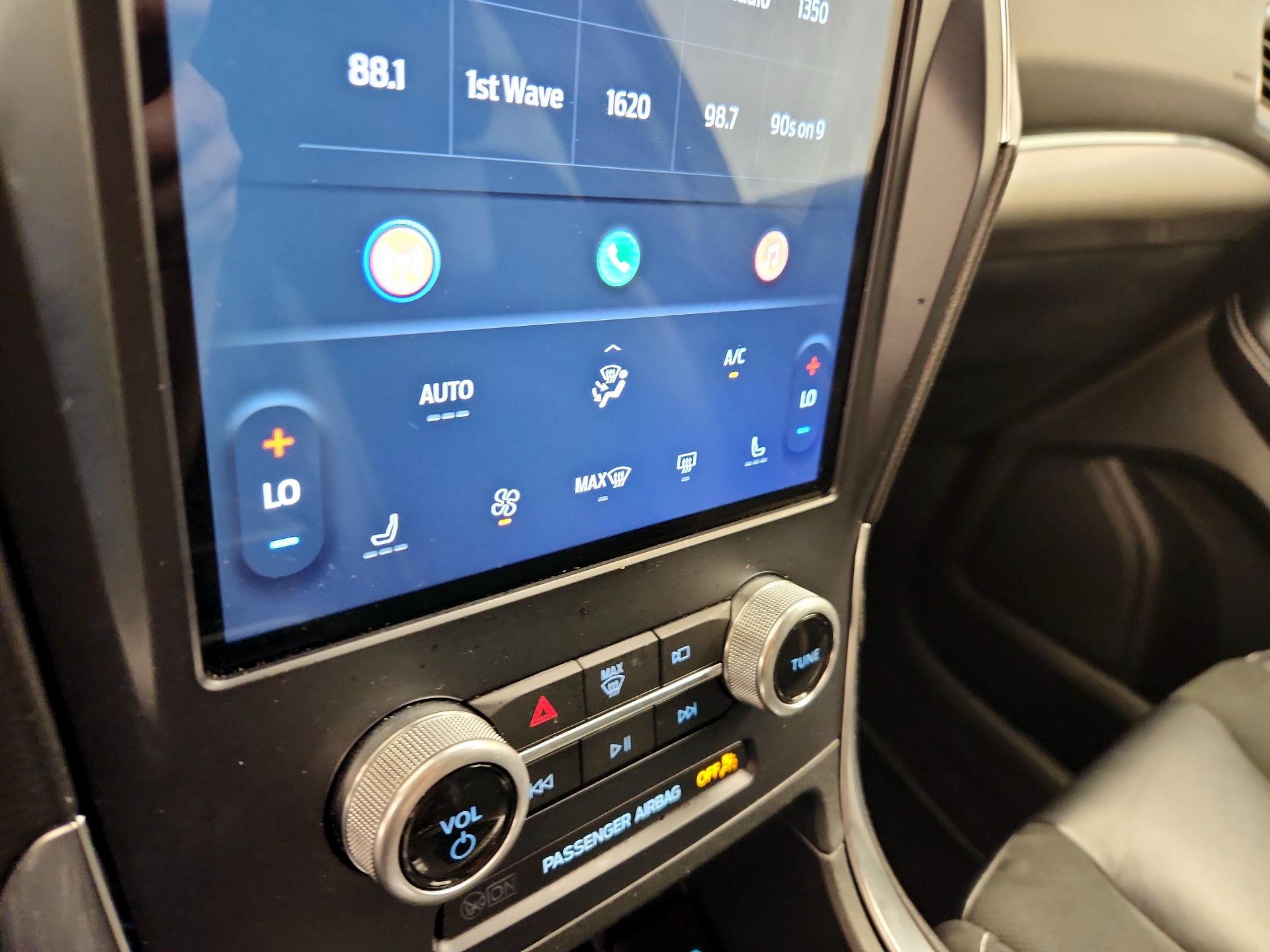 Thumbnail: 2022 Ford Edge - 16