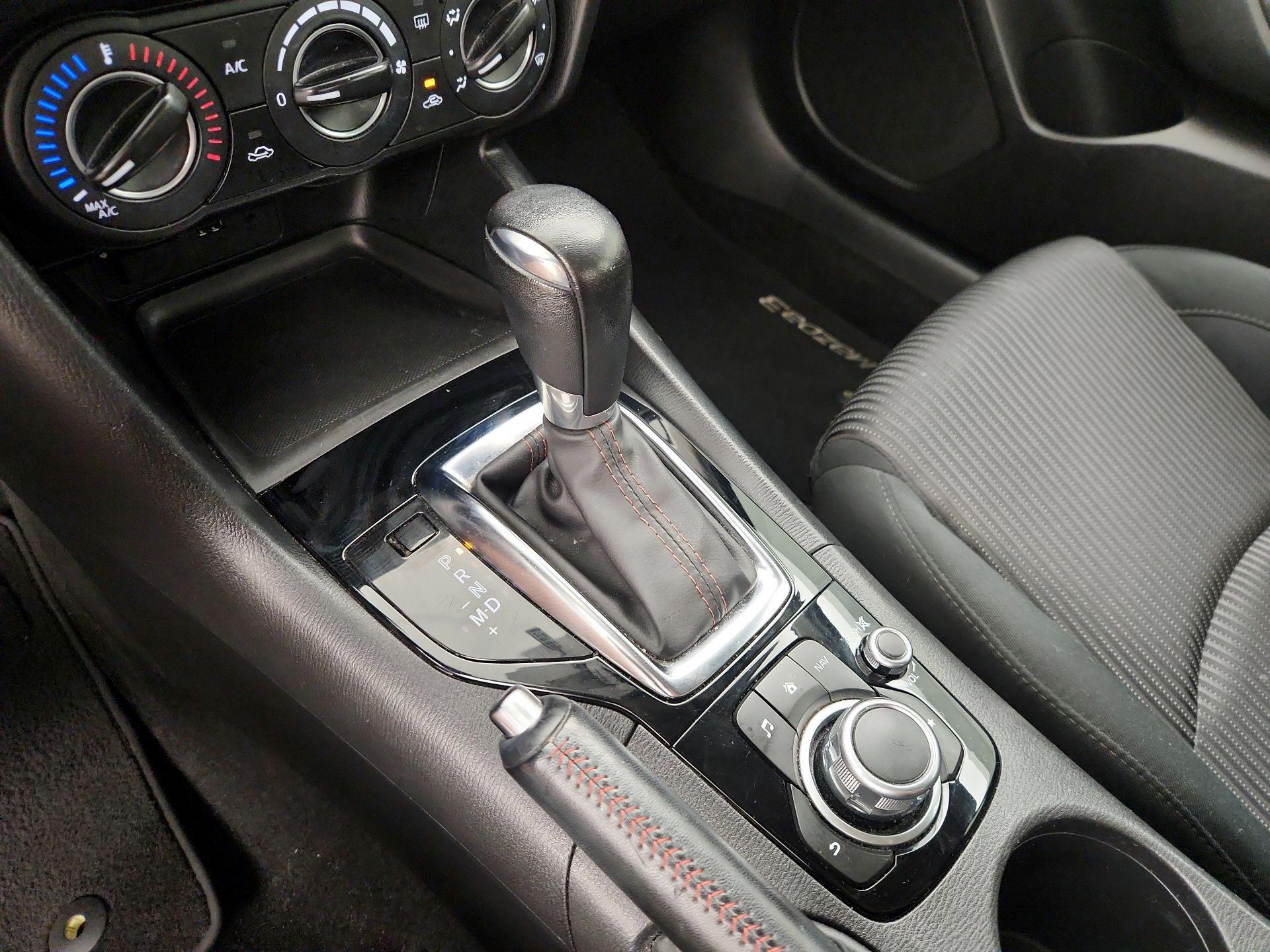 Thumbnail: 2016 Mazda Mazda3 - 17