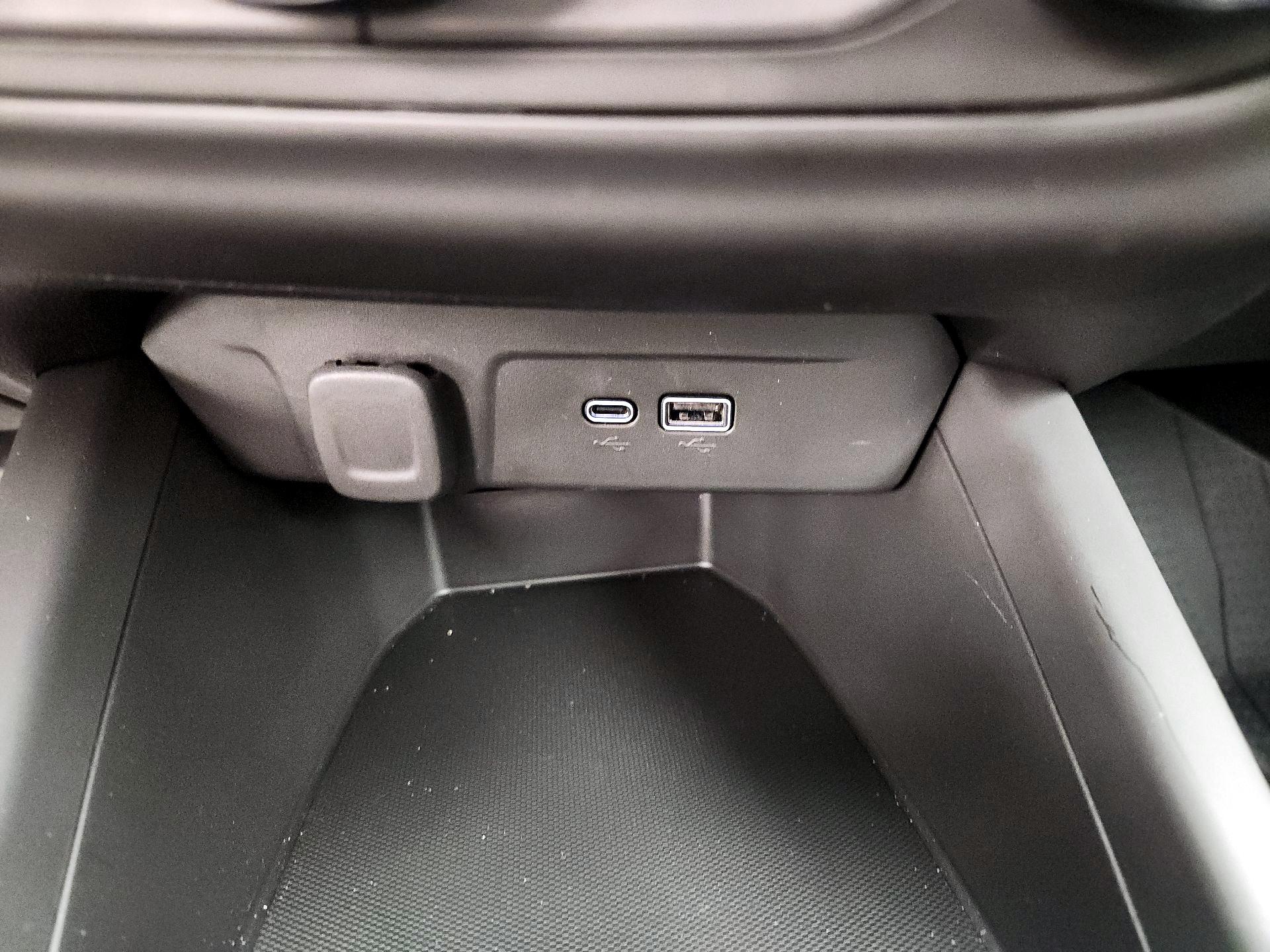 Thumbnail: 2024 Chevrolet Trax - 18