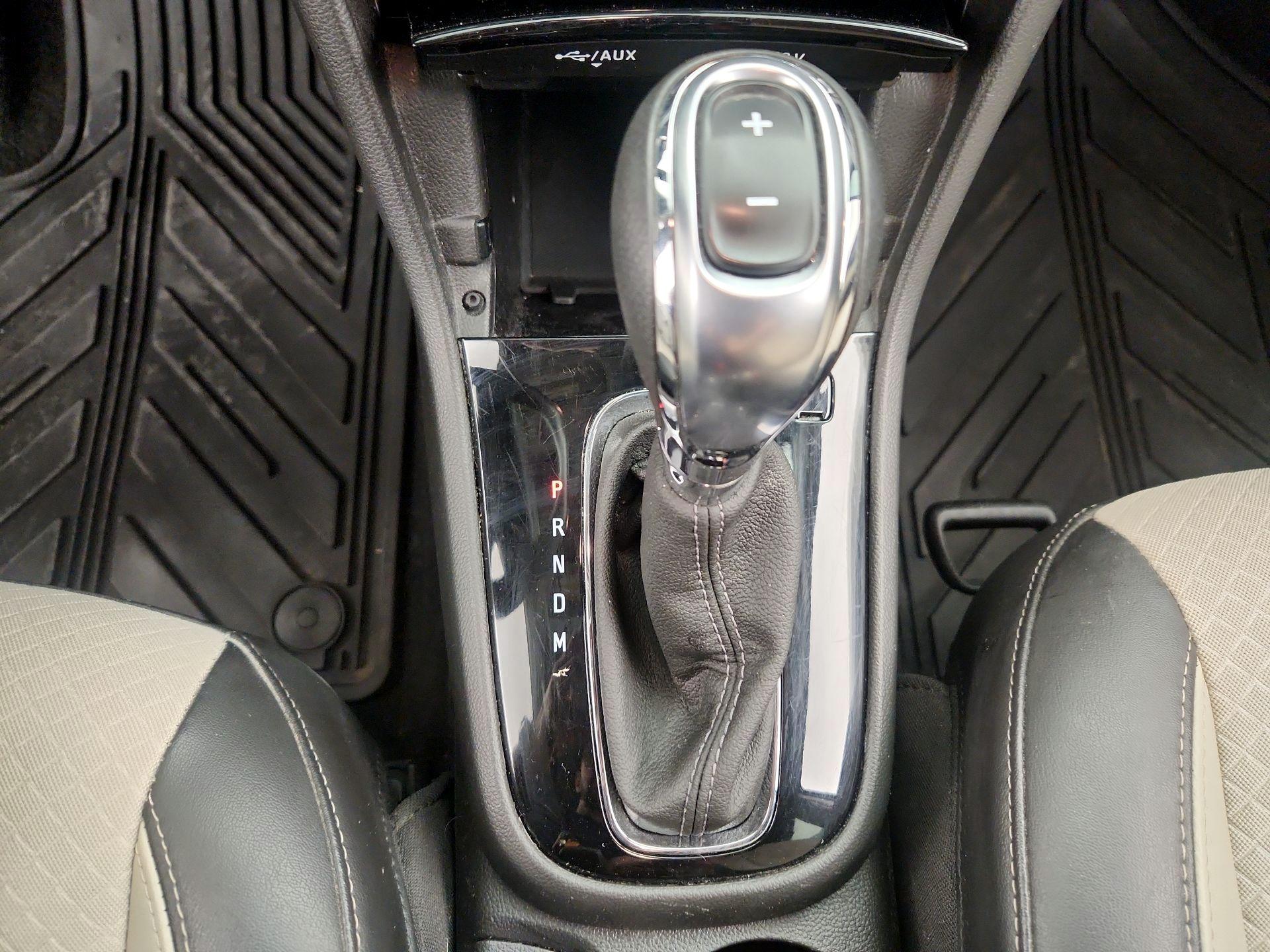 Thumbnail: 2019 Buick Encore - 17