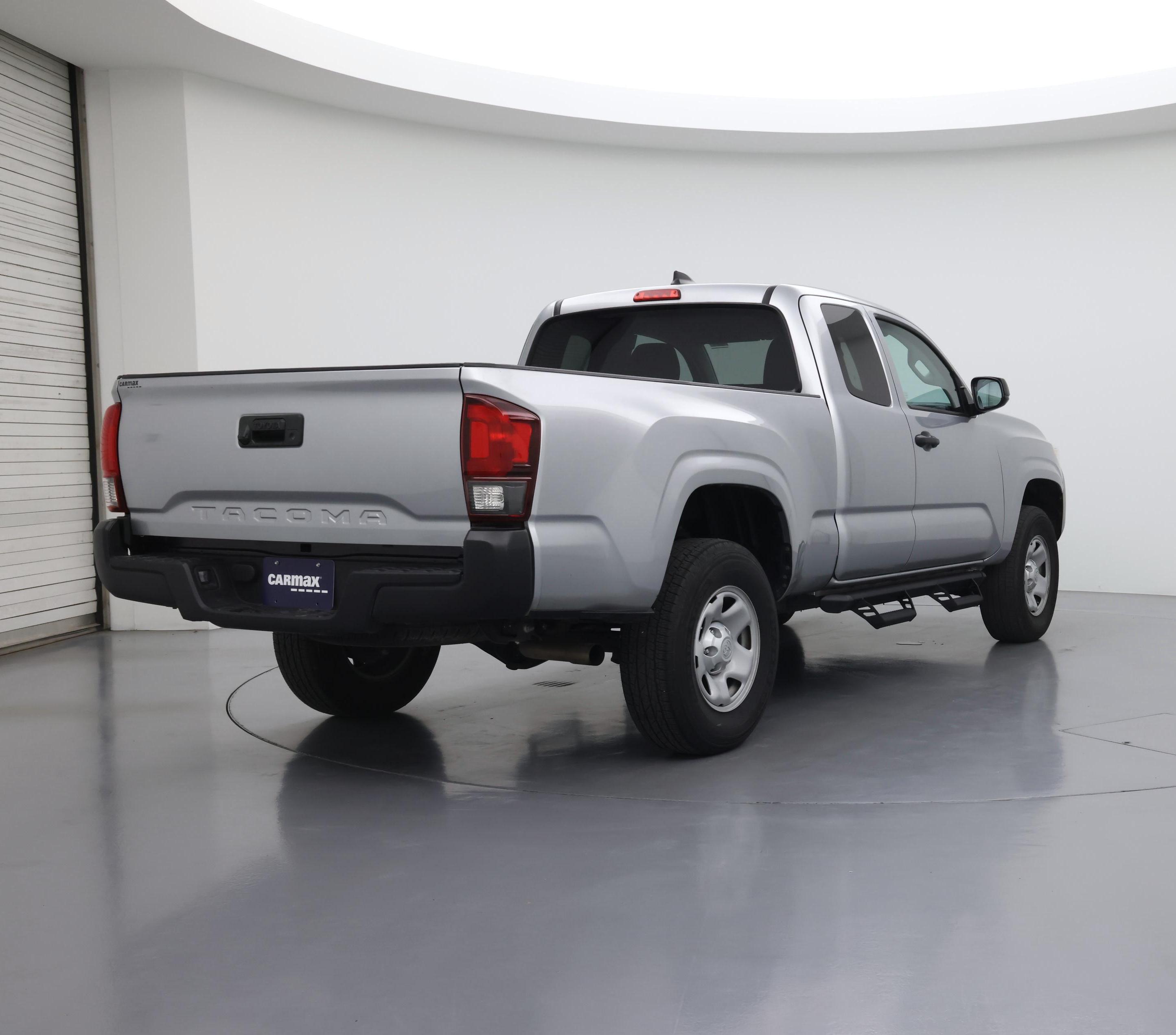 Thumbnail: 2022 Toyota Tacoma - 8