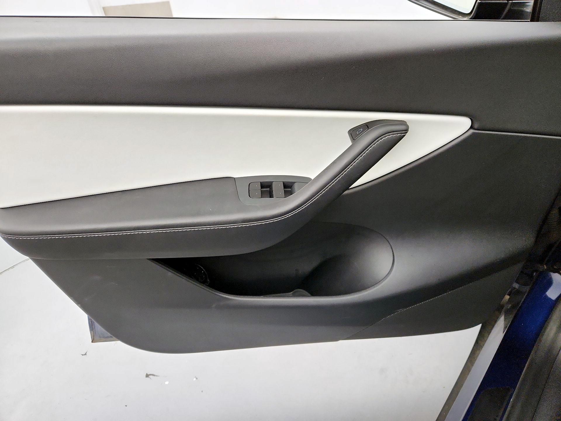 Thumbnail: 2021 Tesla Model Y - 12