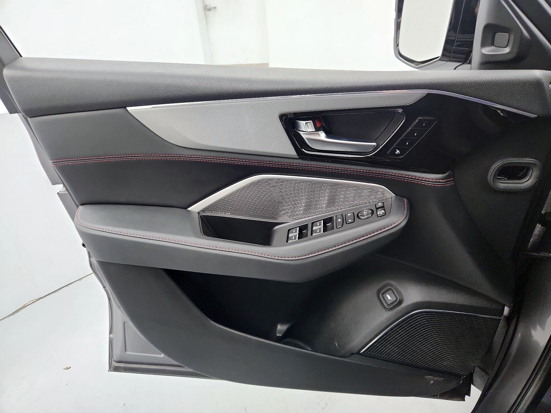 Thumbnail: 2022 Acura MDX - 12