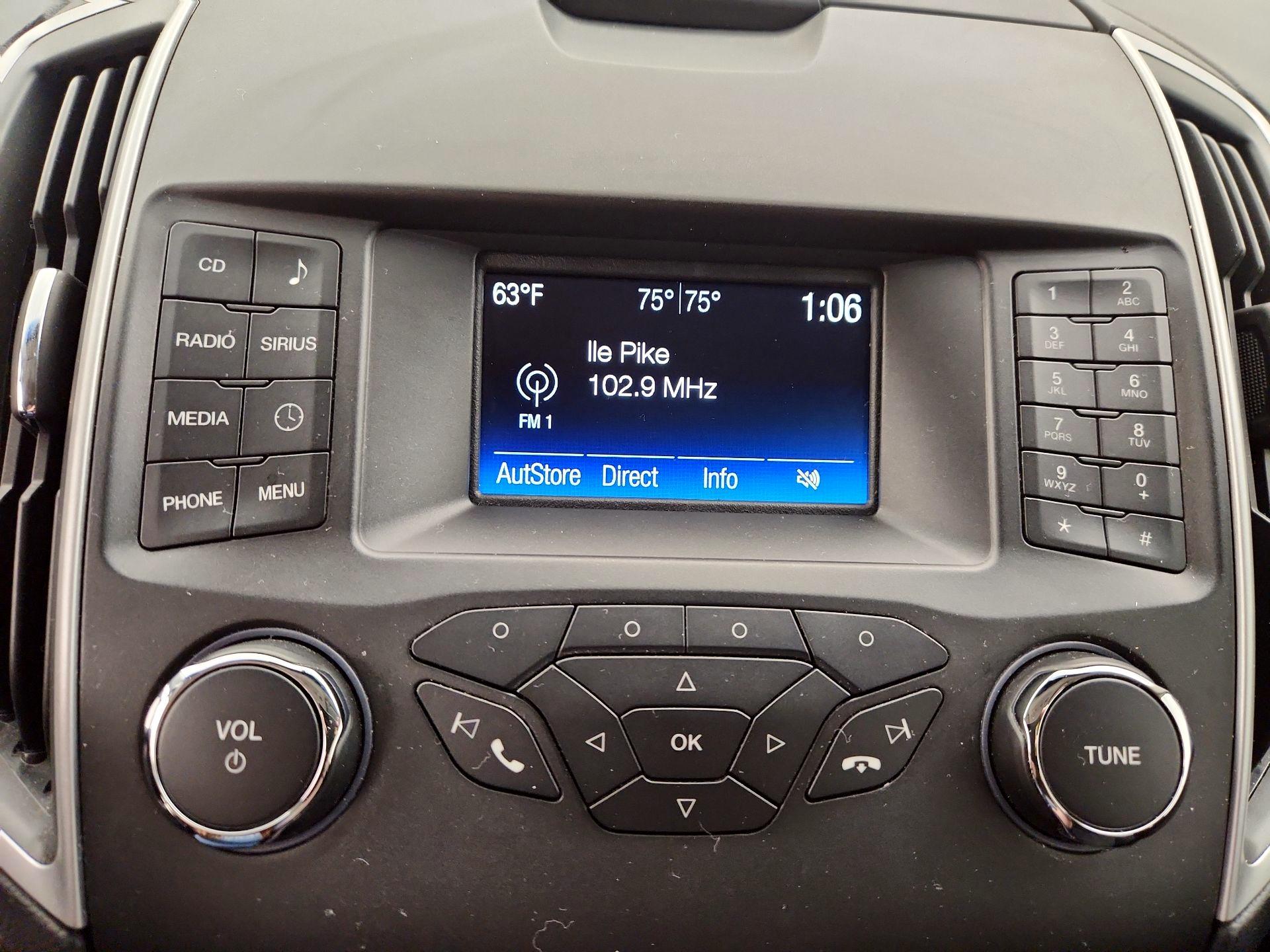 Thumbnail: 2017 Ford Edge - 15