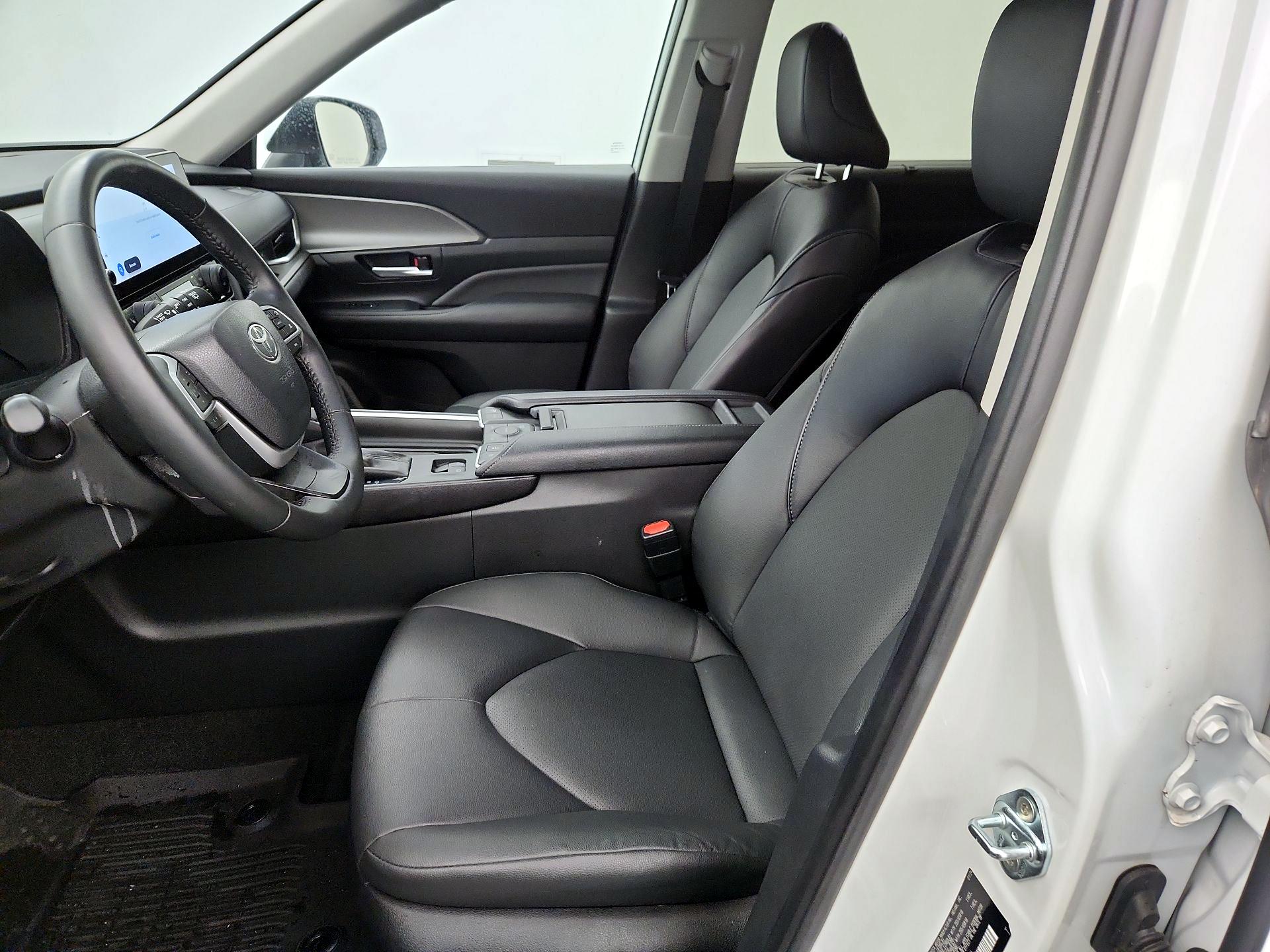 Thumbnail: 2024 Toyota Grand Highlander - 11