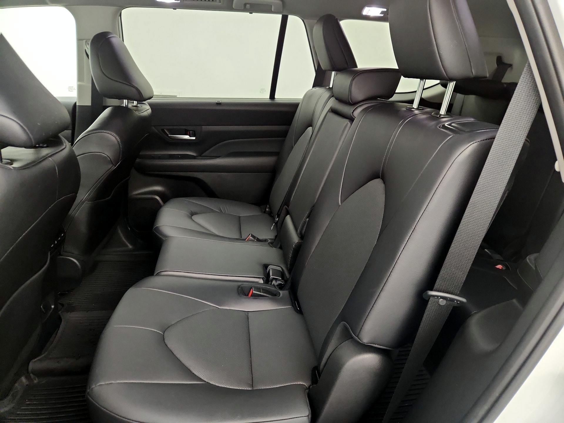 Thumbnail: 2024 Toyota Grand Highlander - 19