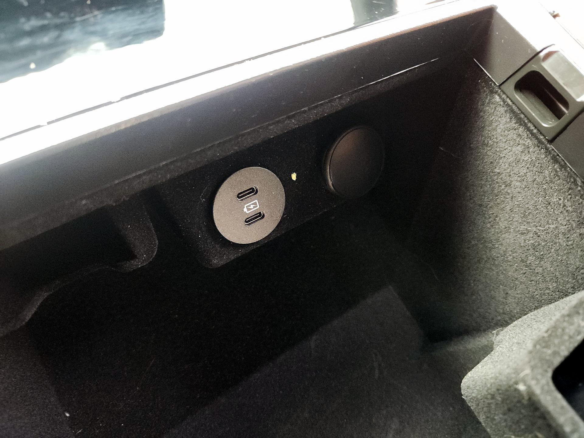 Thumbnail: 2025 Lincoln Aviator - 18