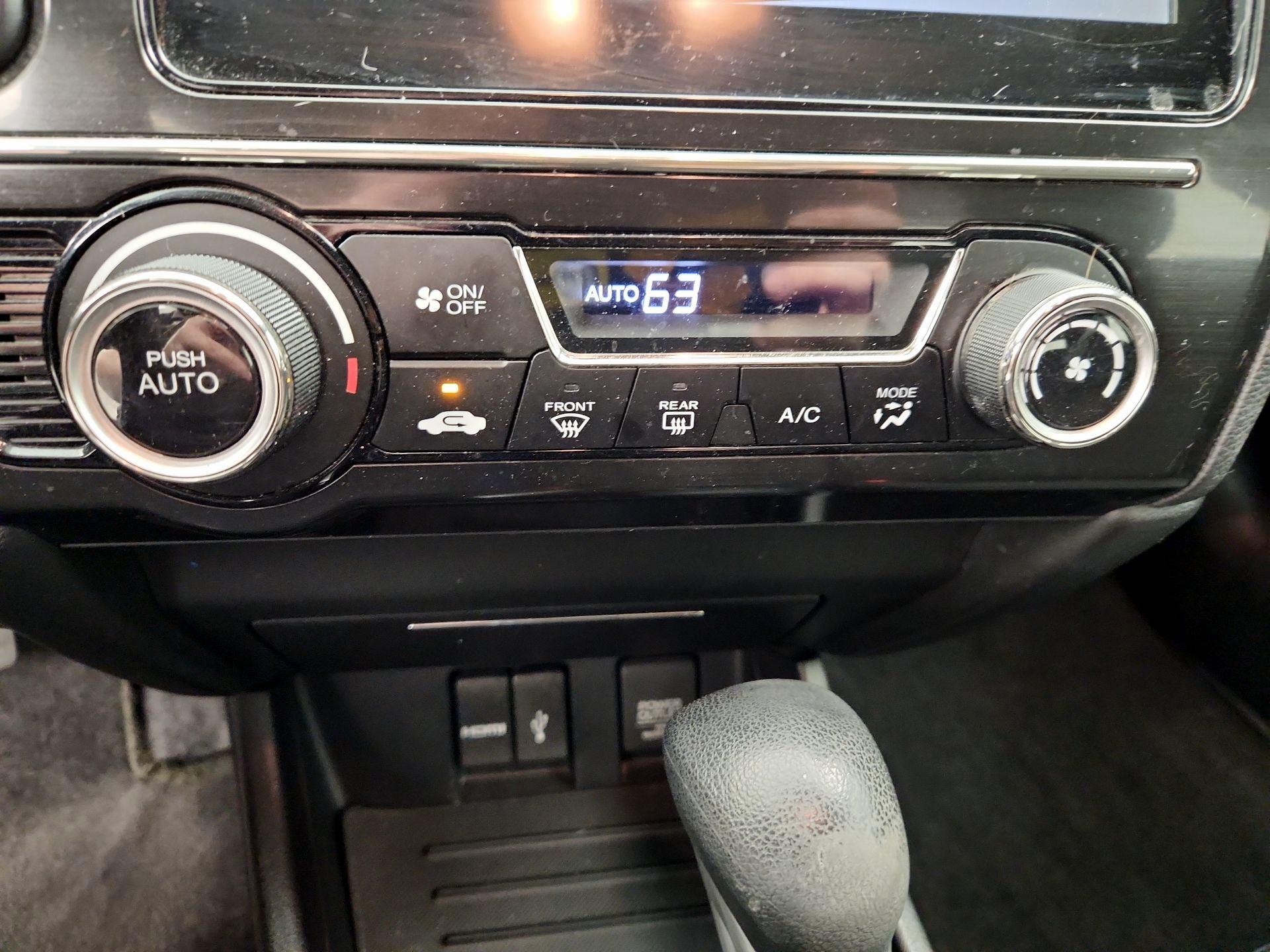 Thumbnail: 2015 Honda Civic - 16