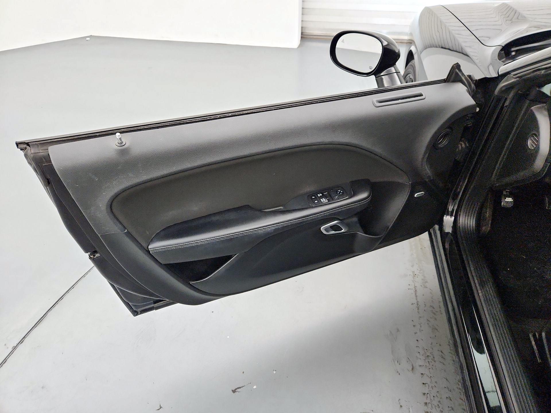 Thumbnail: 2018 Dodge Challenger - 12