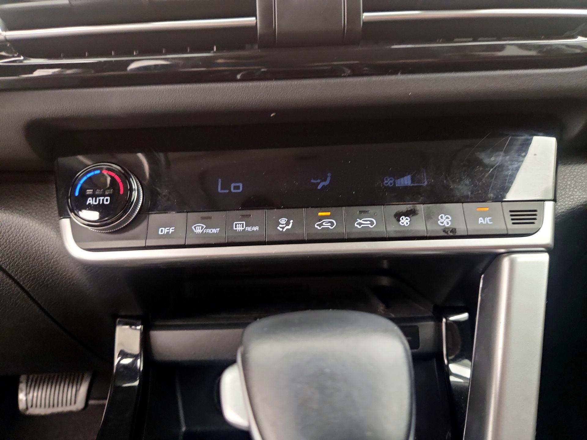 Thumbnail: 2023 Kia Seltos - 17