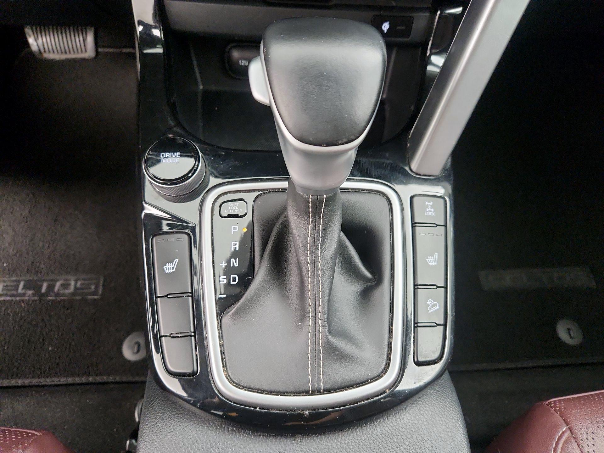 Thumbnail: 2023 Kia Seltos - 18