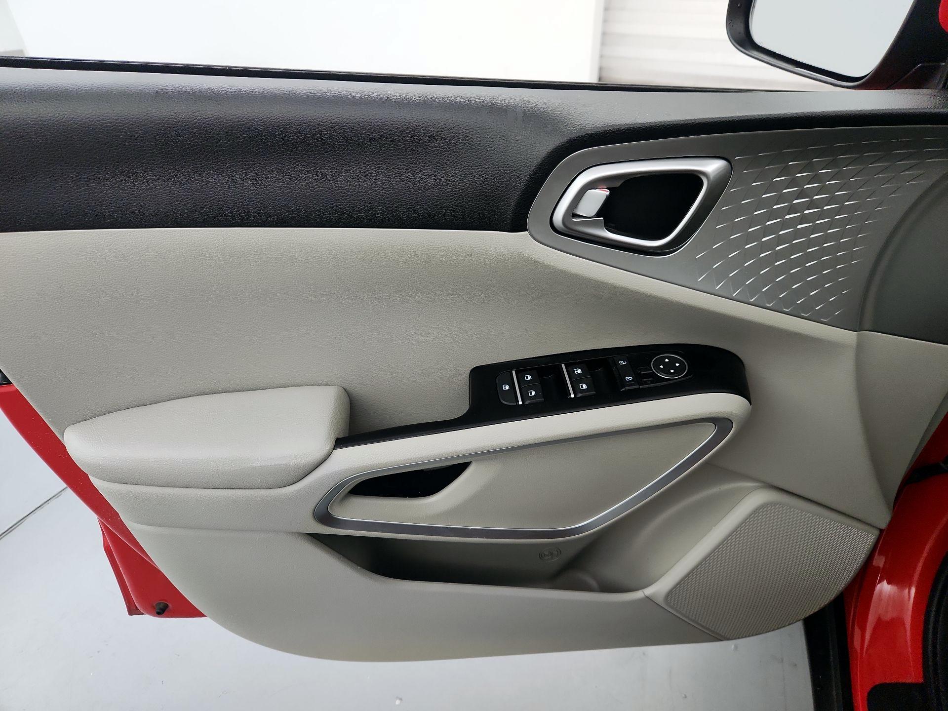 Thumbnail: 2025 Kia Soul - 12