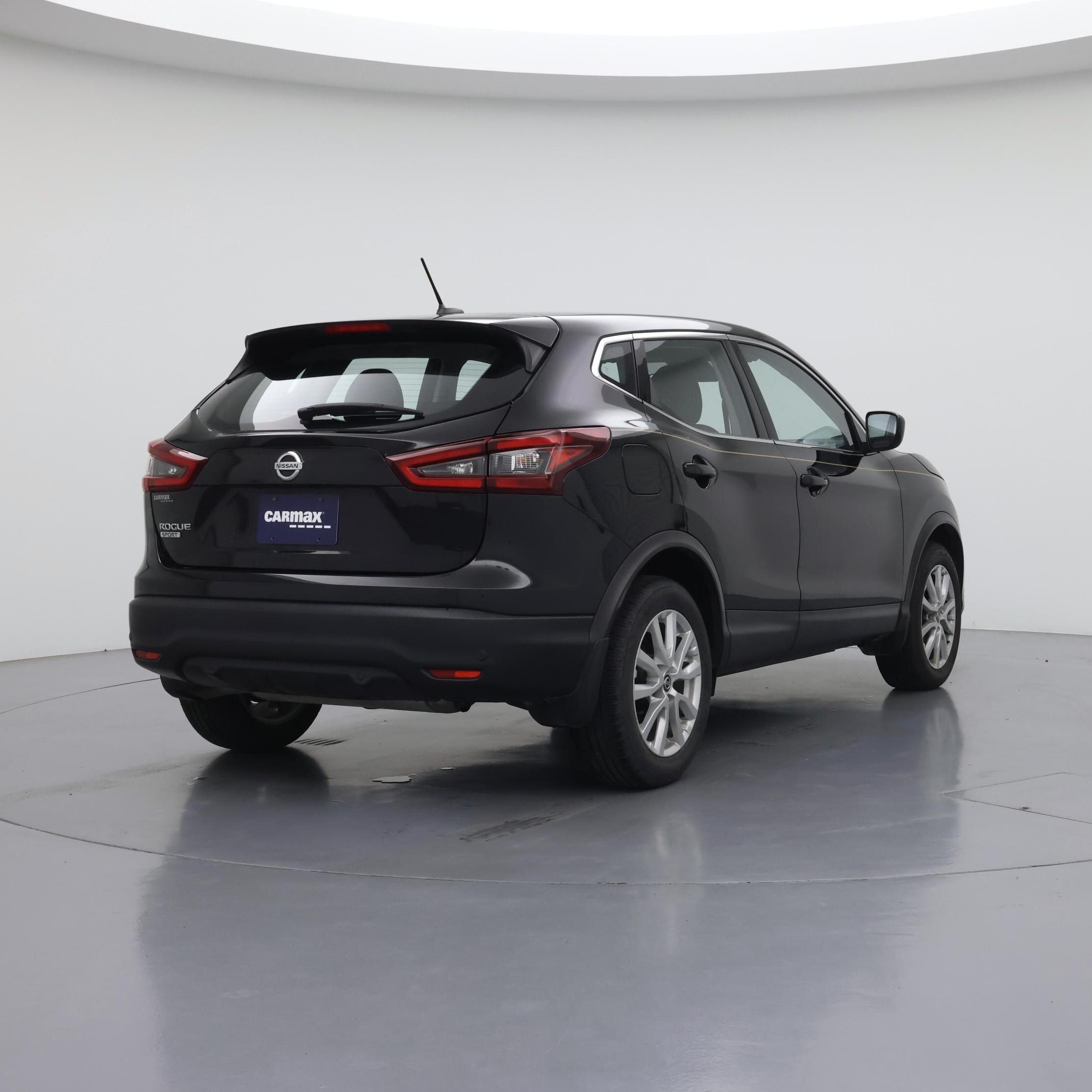 Thumbnail: 2021 Nissan Rogue Sport - 8