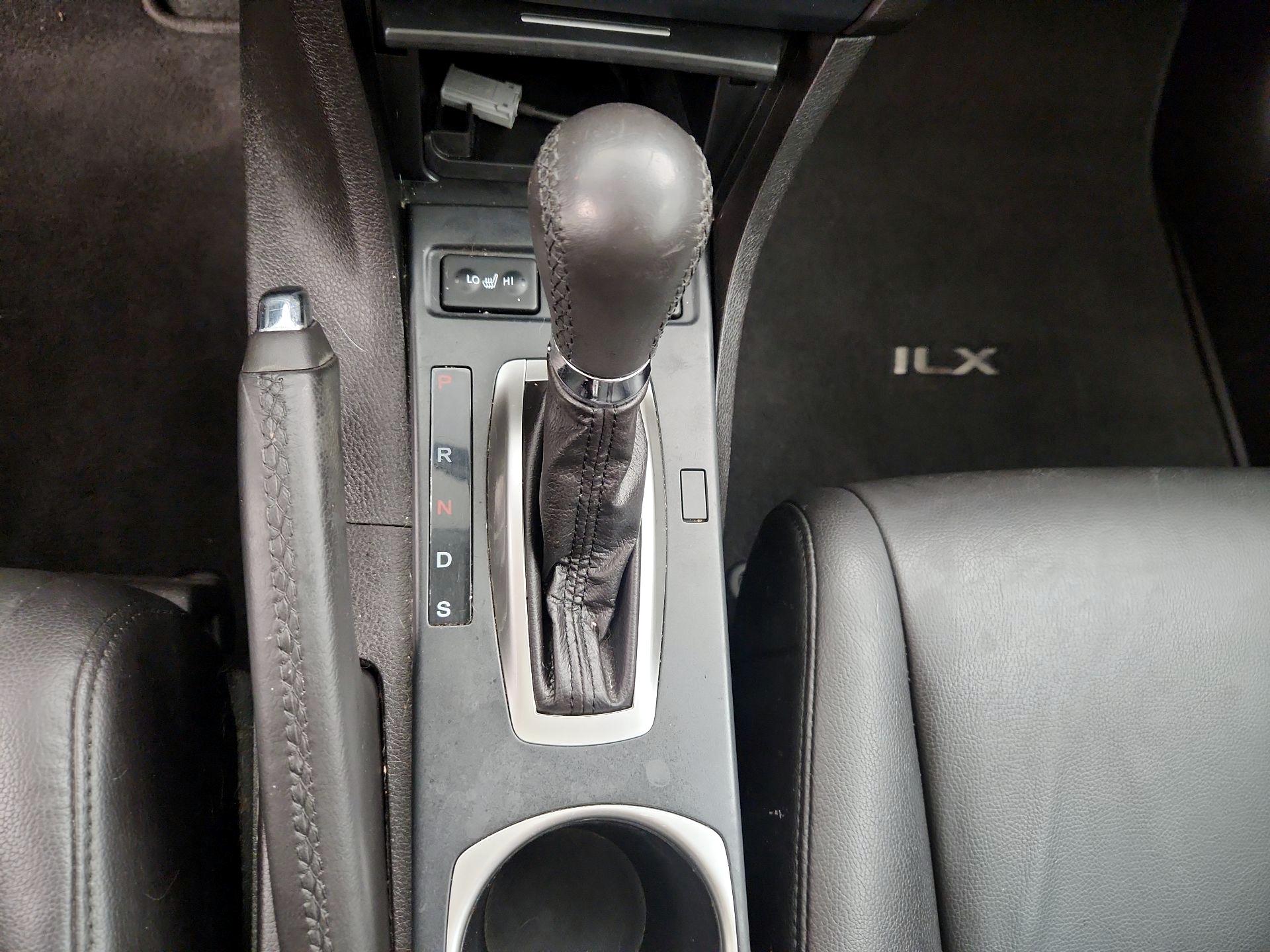 Thumbnail: 2018 Acura ILX - 17