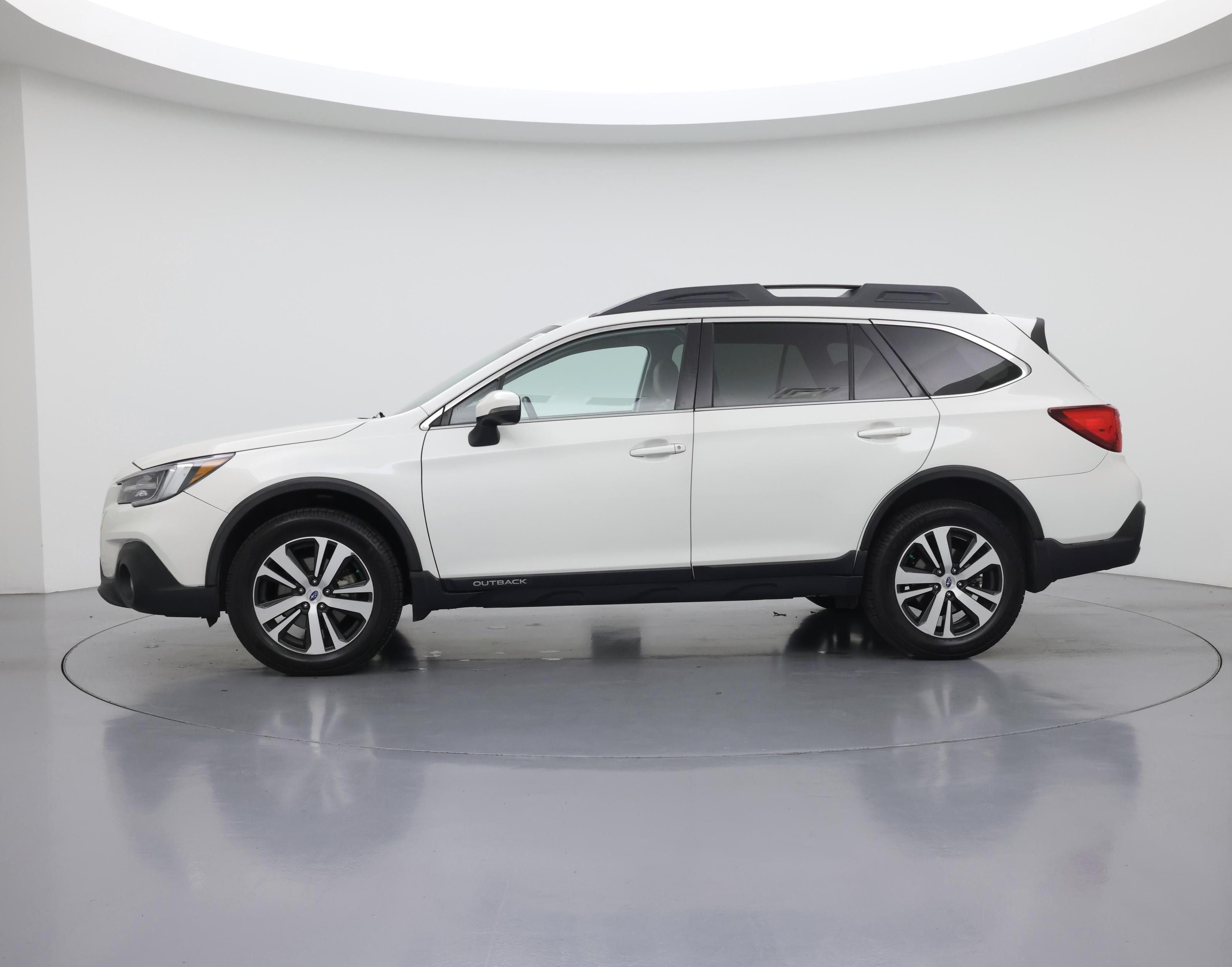 Thumbnail: 2019 Subaru Outback - 3