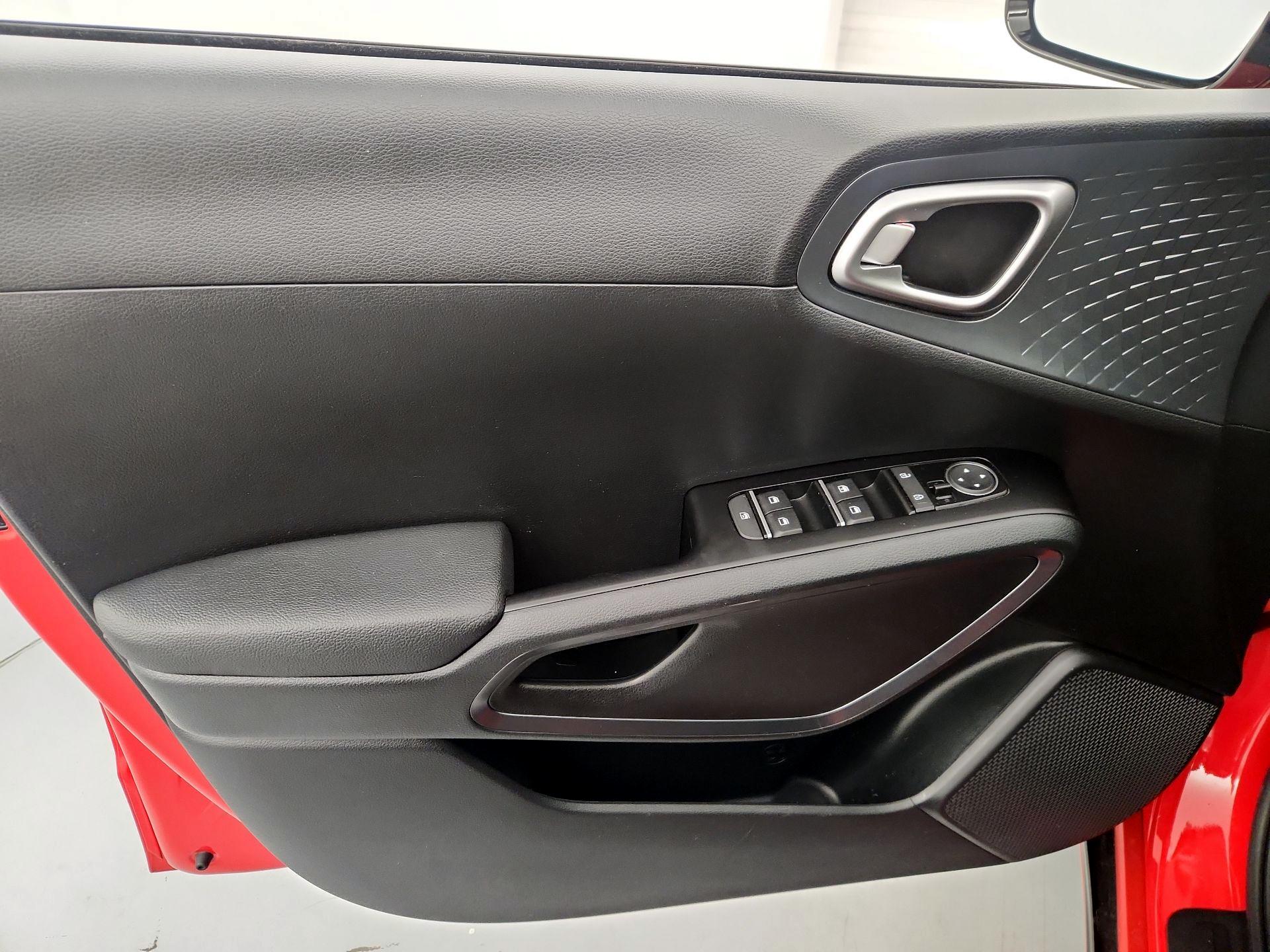 Thumbnail: 2022 Kia Soul - 12