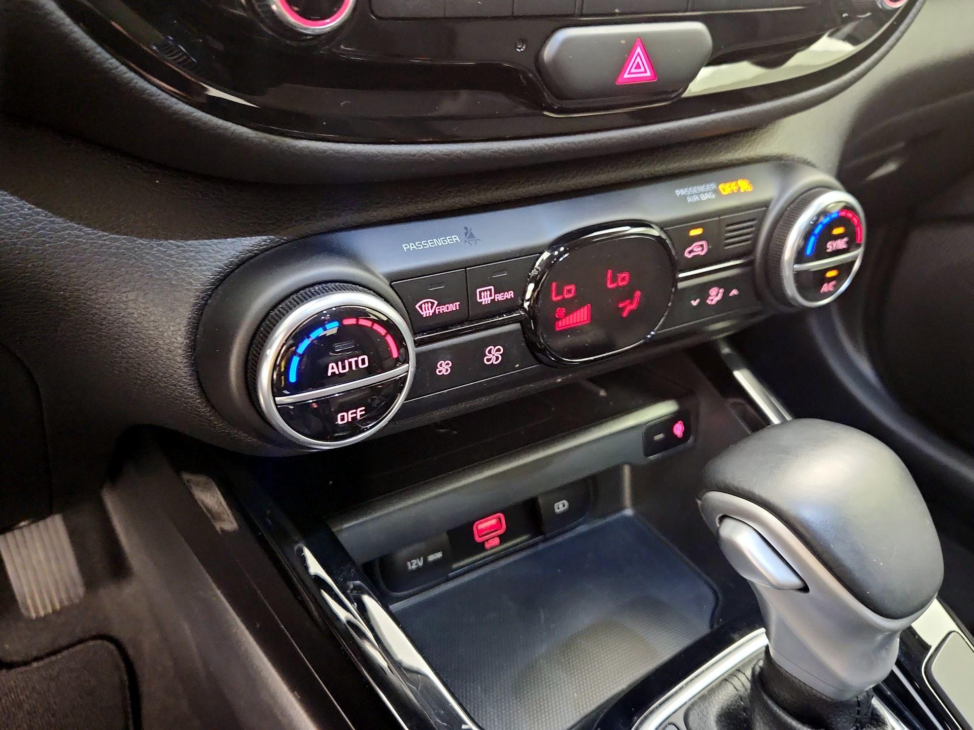 Thumbnail: 2022 Kia Soul - 16