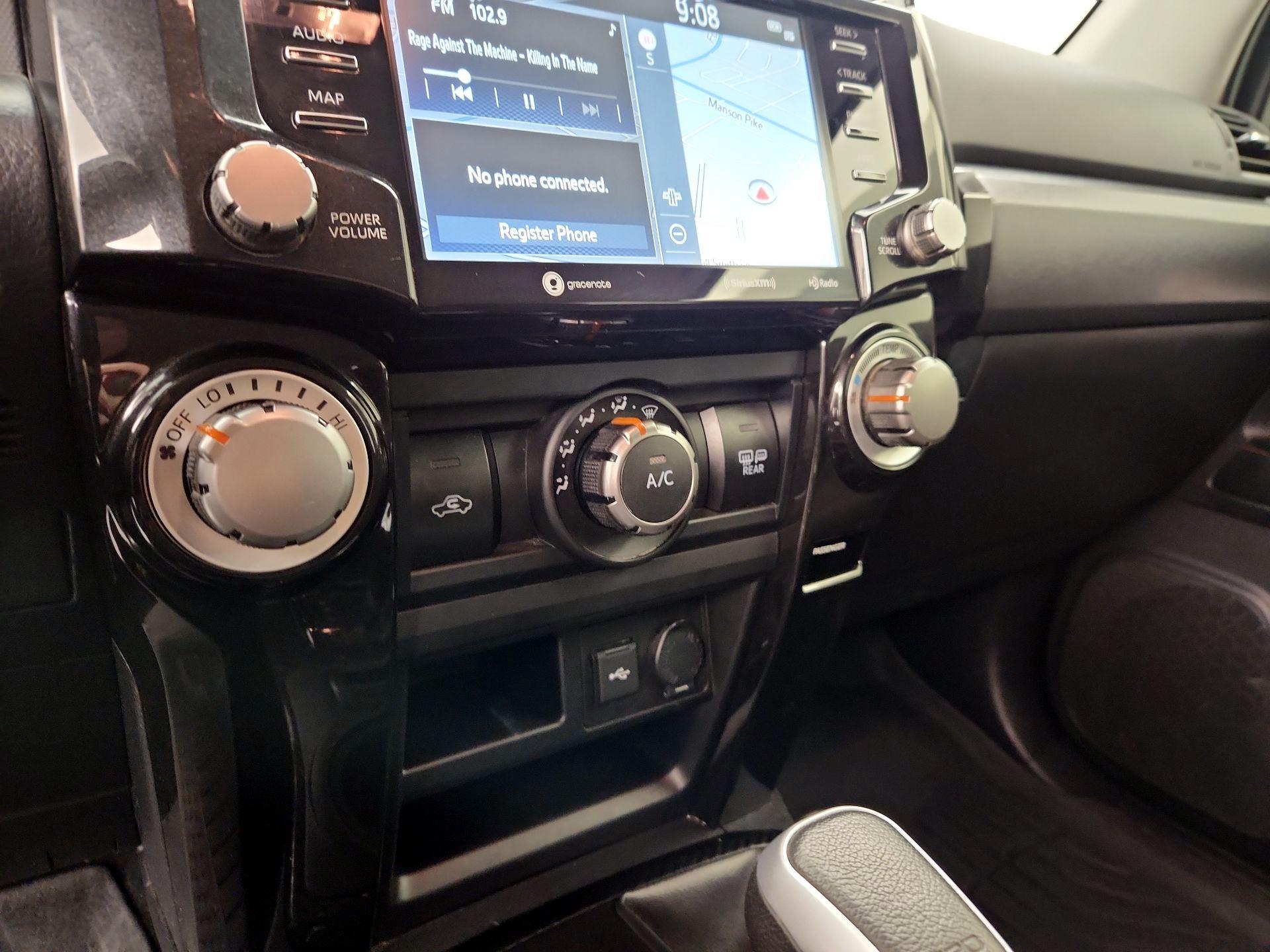 Thumbnail: 2023 Toyota 4Runner - 16