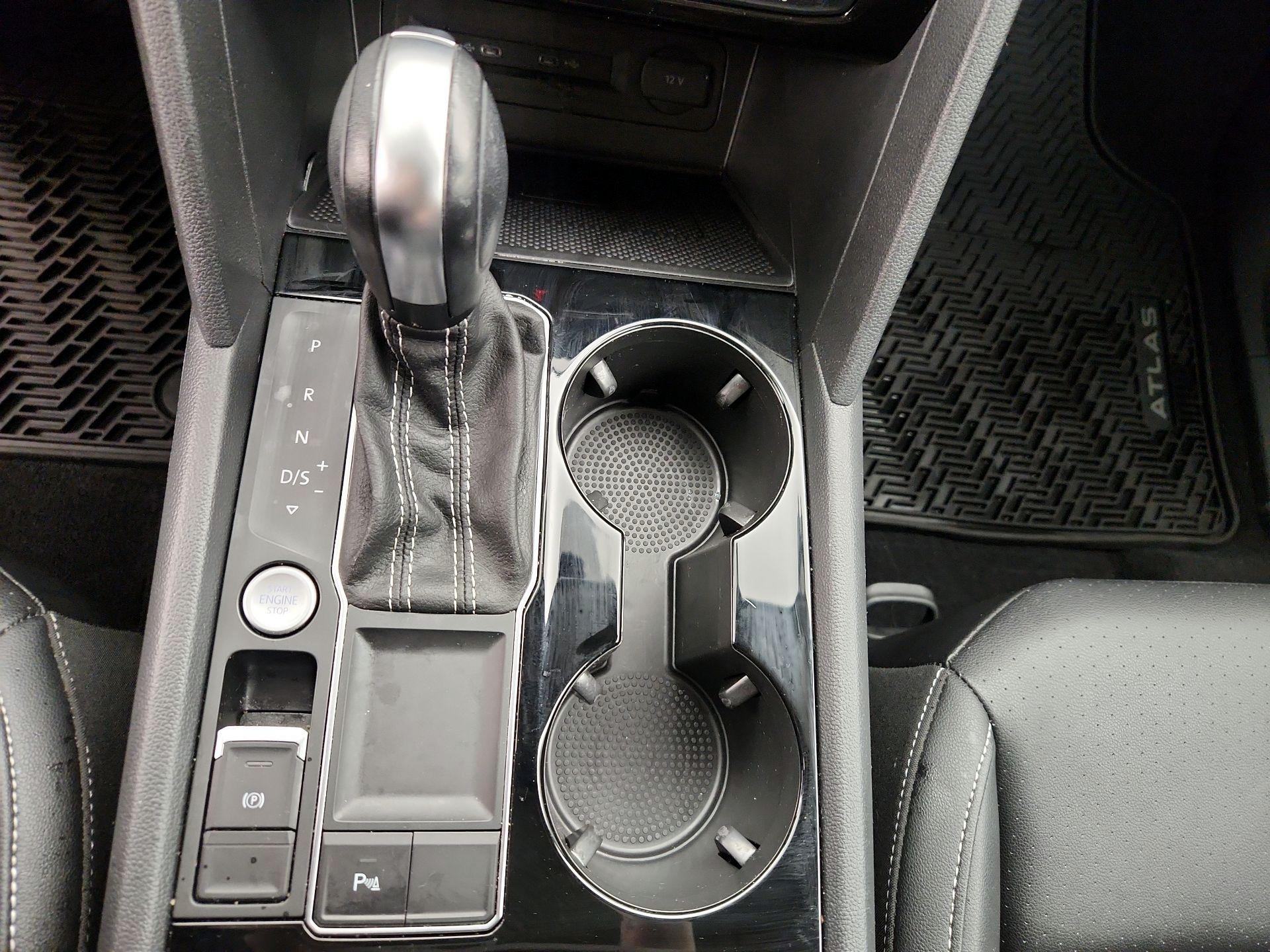 Thumbnail: 2023 Volkswagen Atlas - 17