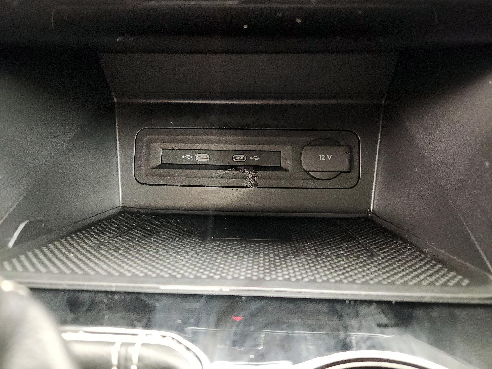 Thumbnail: 2023 Volkswagen Atlas - 18