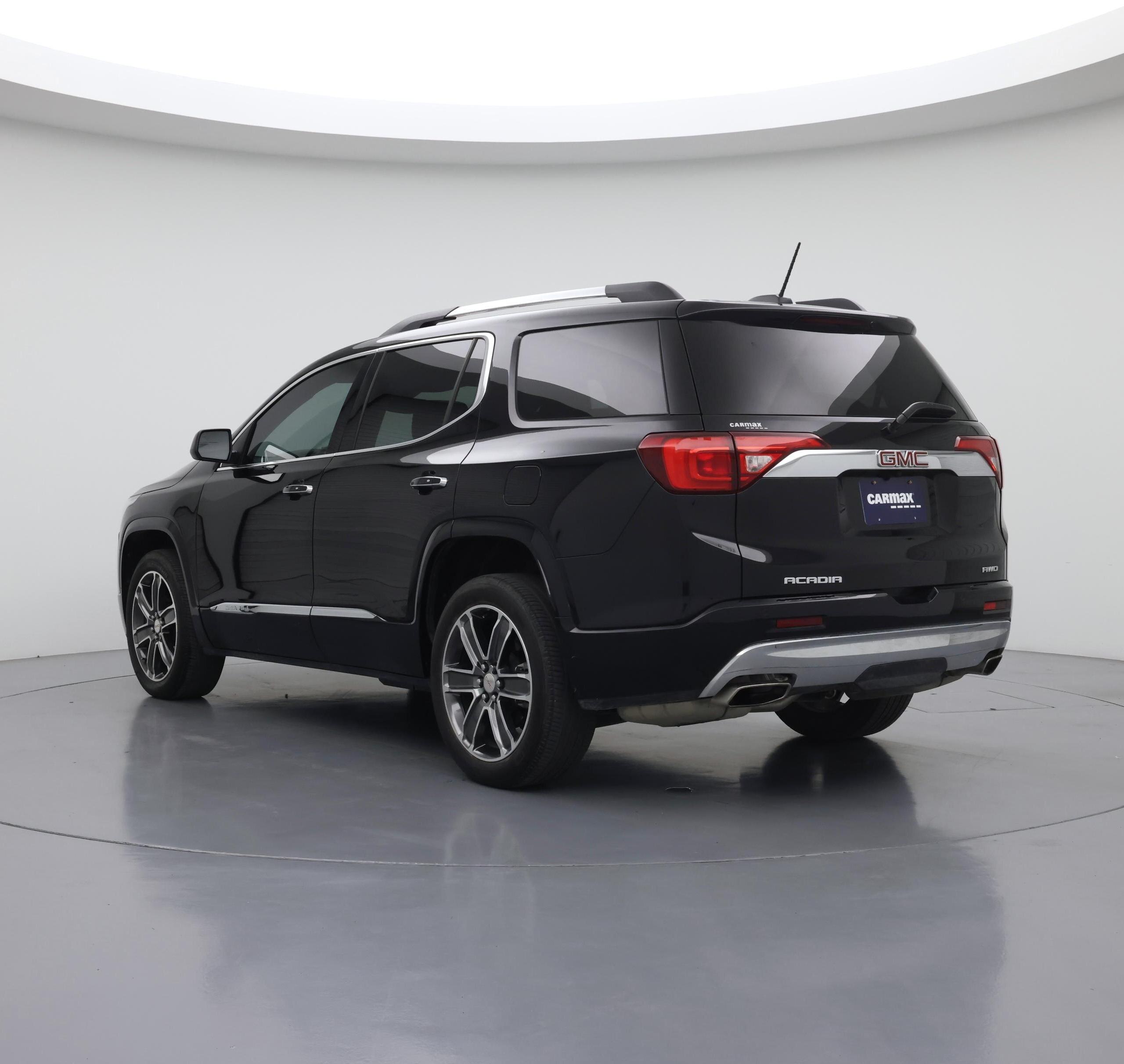 Thumbnail: 2019 GMC Acadia - 2