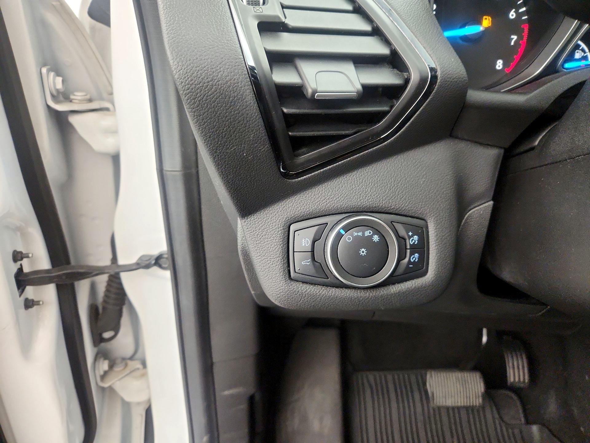 Thumbnail: 2019 Ford Escape - 13