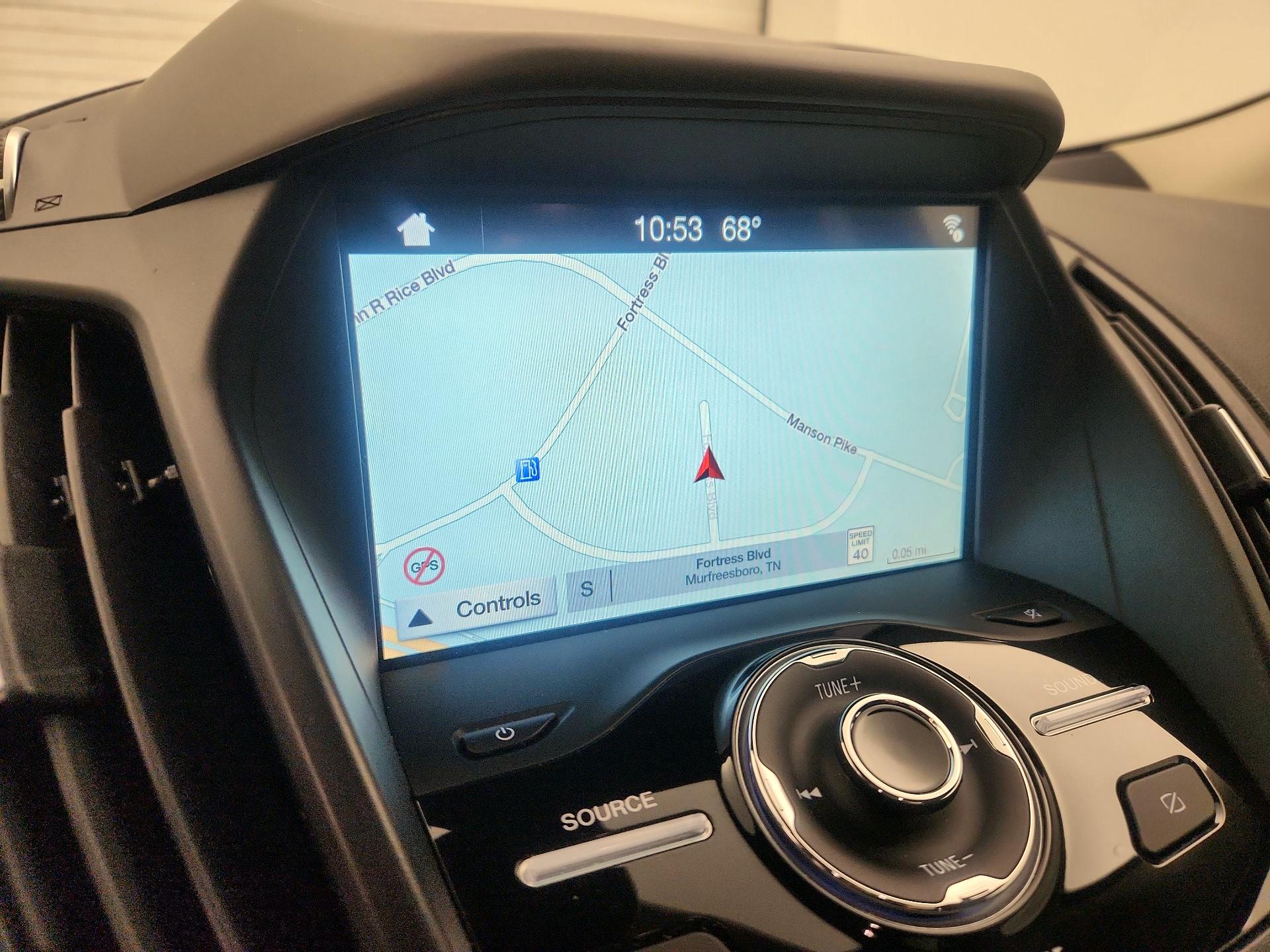 Thumbnail: 2019 Ford Escape - 14