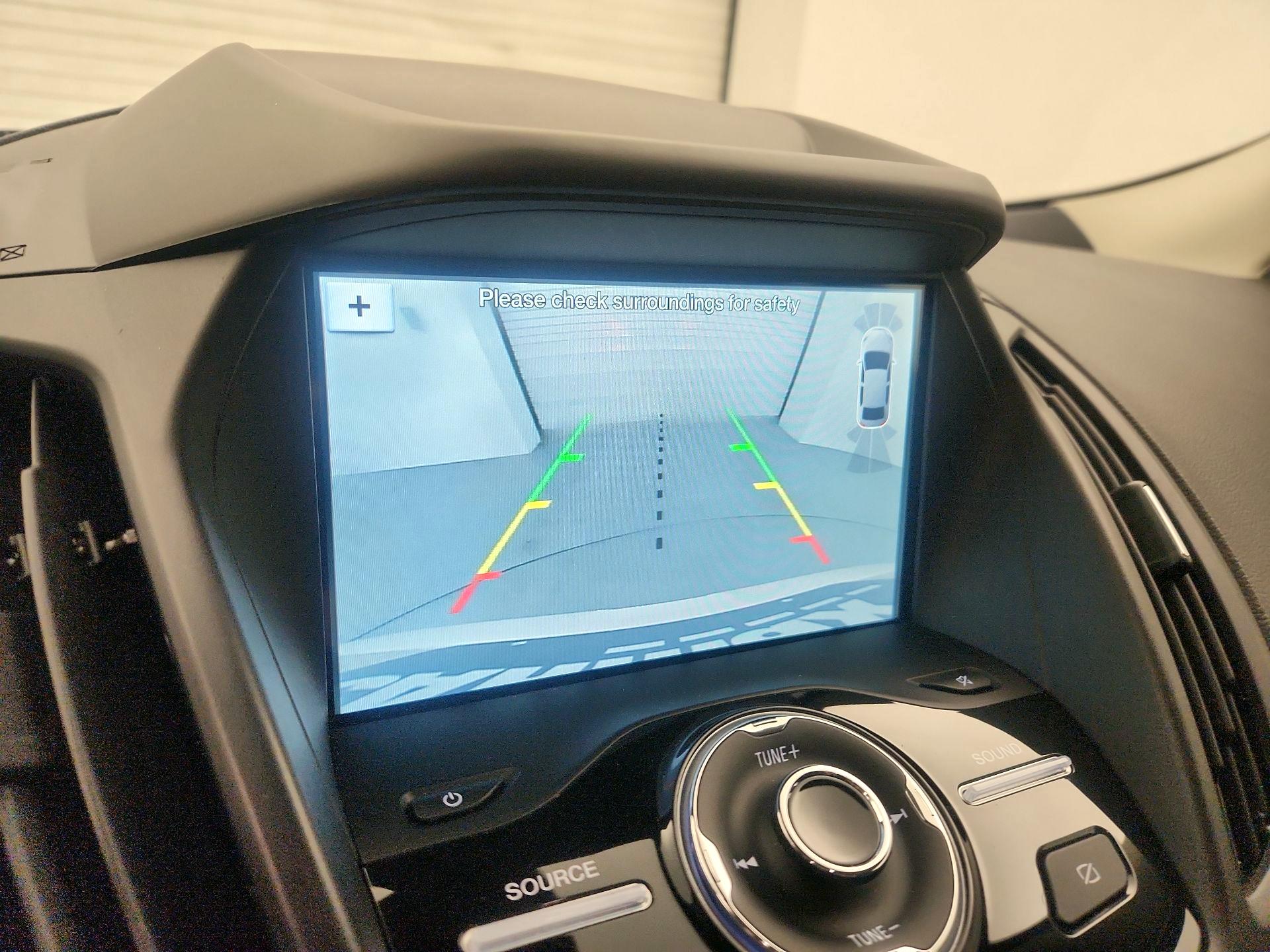 Thumbnail: 2019 Ford Escape - 15