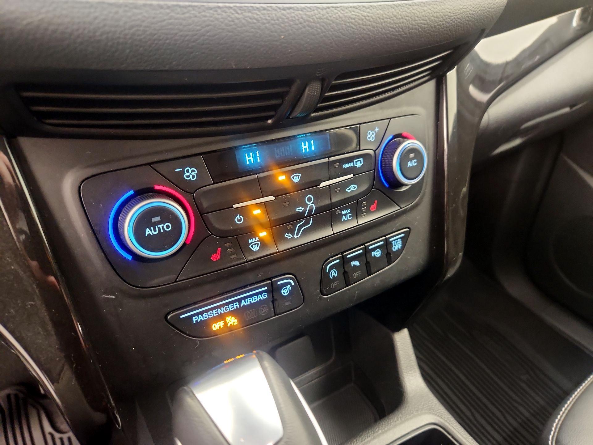 Thumbnail: 2019 Ford Escape - 17