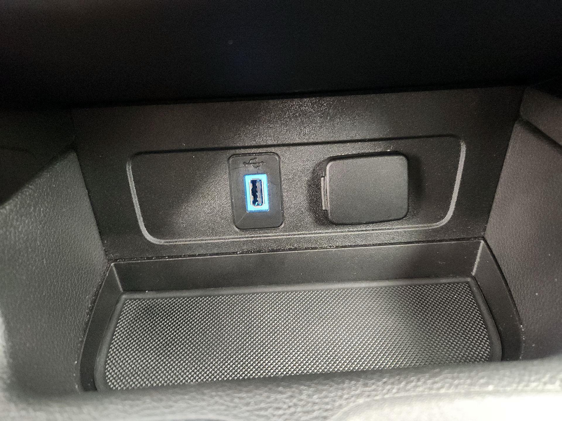 Thumbnail: 2019 Ford Escape - 19