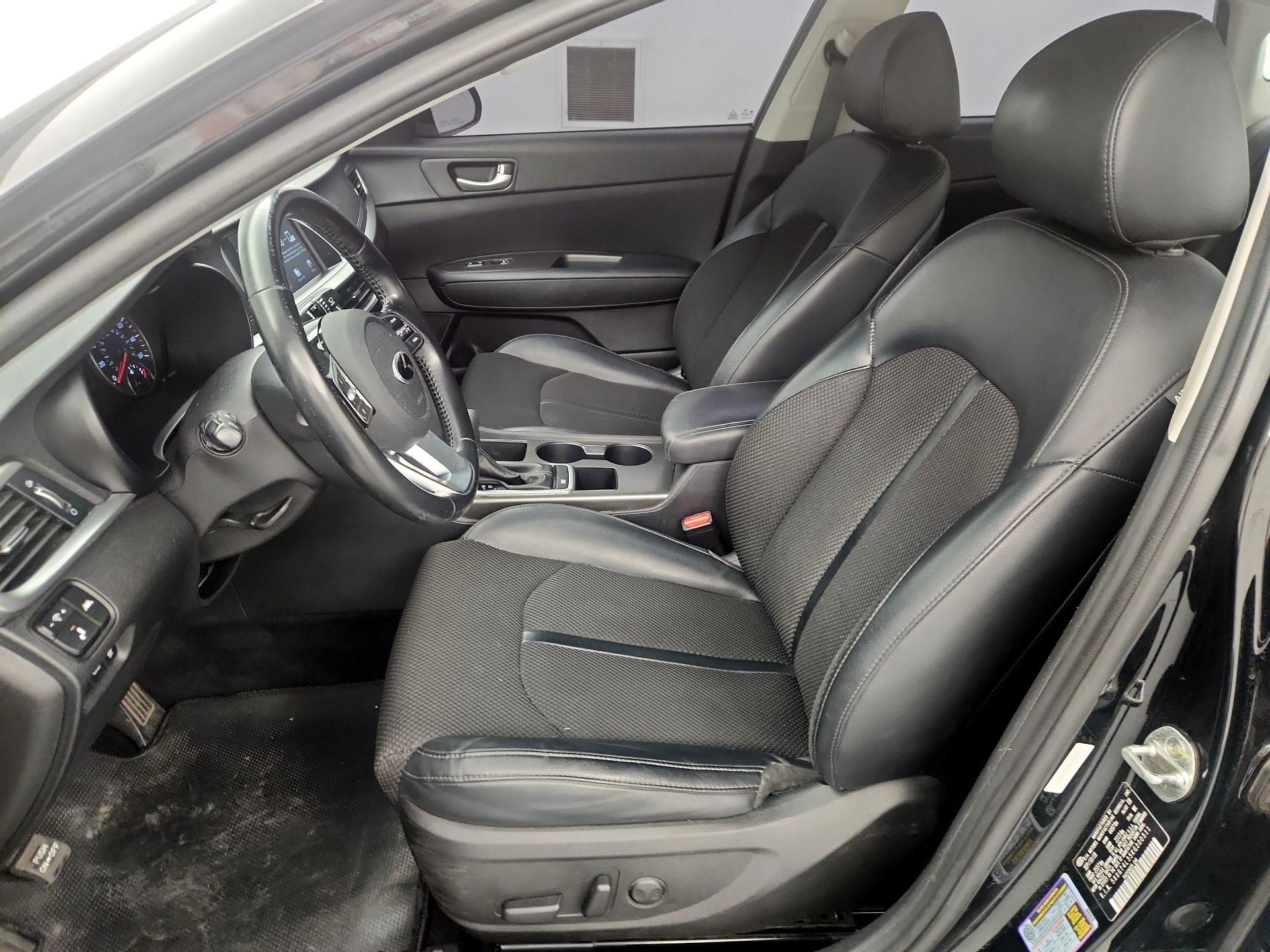Thumbnail: 2019 Kia Optima - 11
