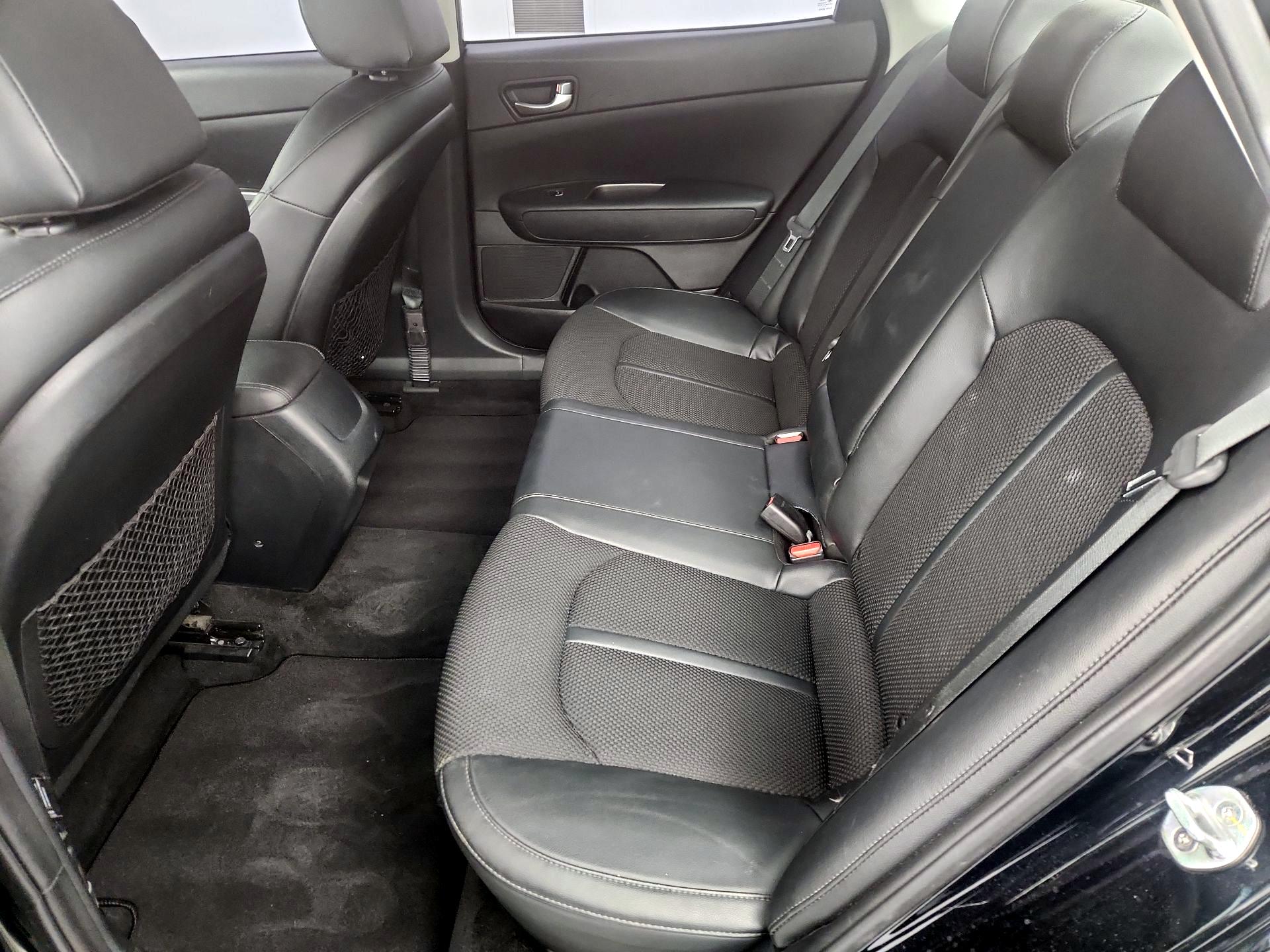 Thumbnail: 2019 Kia Optima - 20