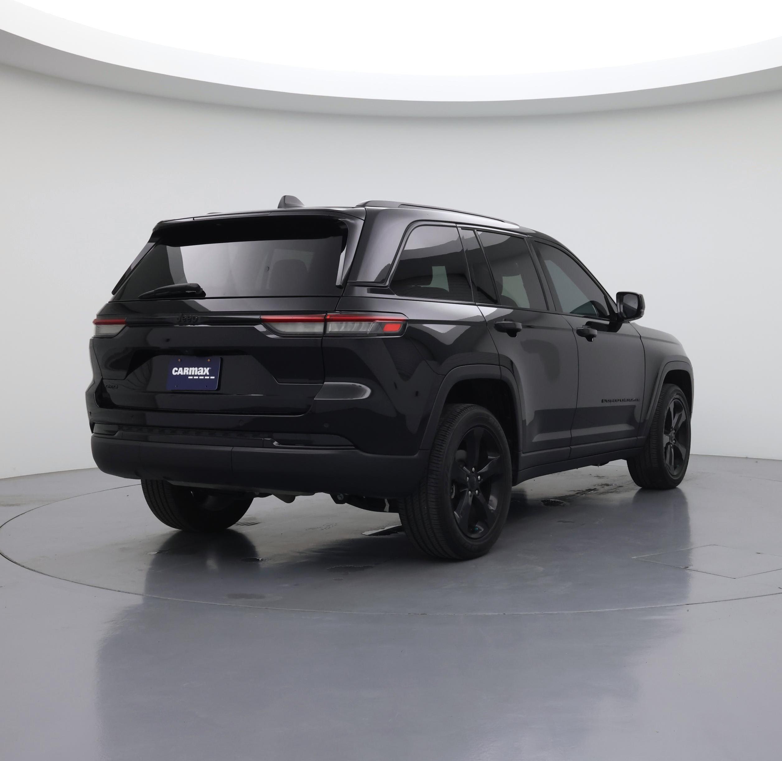 Thumbnail: 2023 Jeep Grand Cherokee - 8