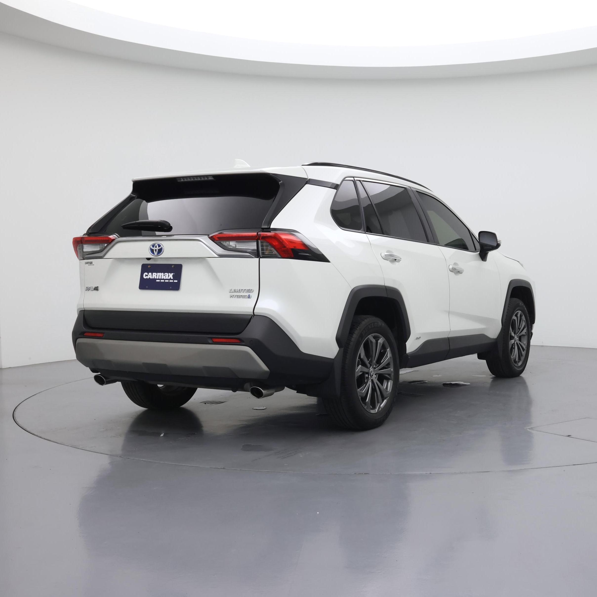 Thumbnail: 2022 Toyota RAV4 - 8