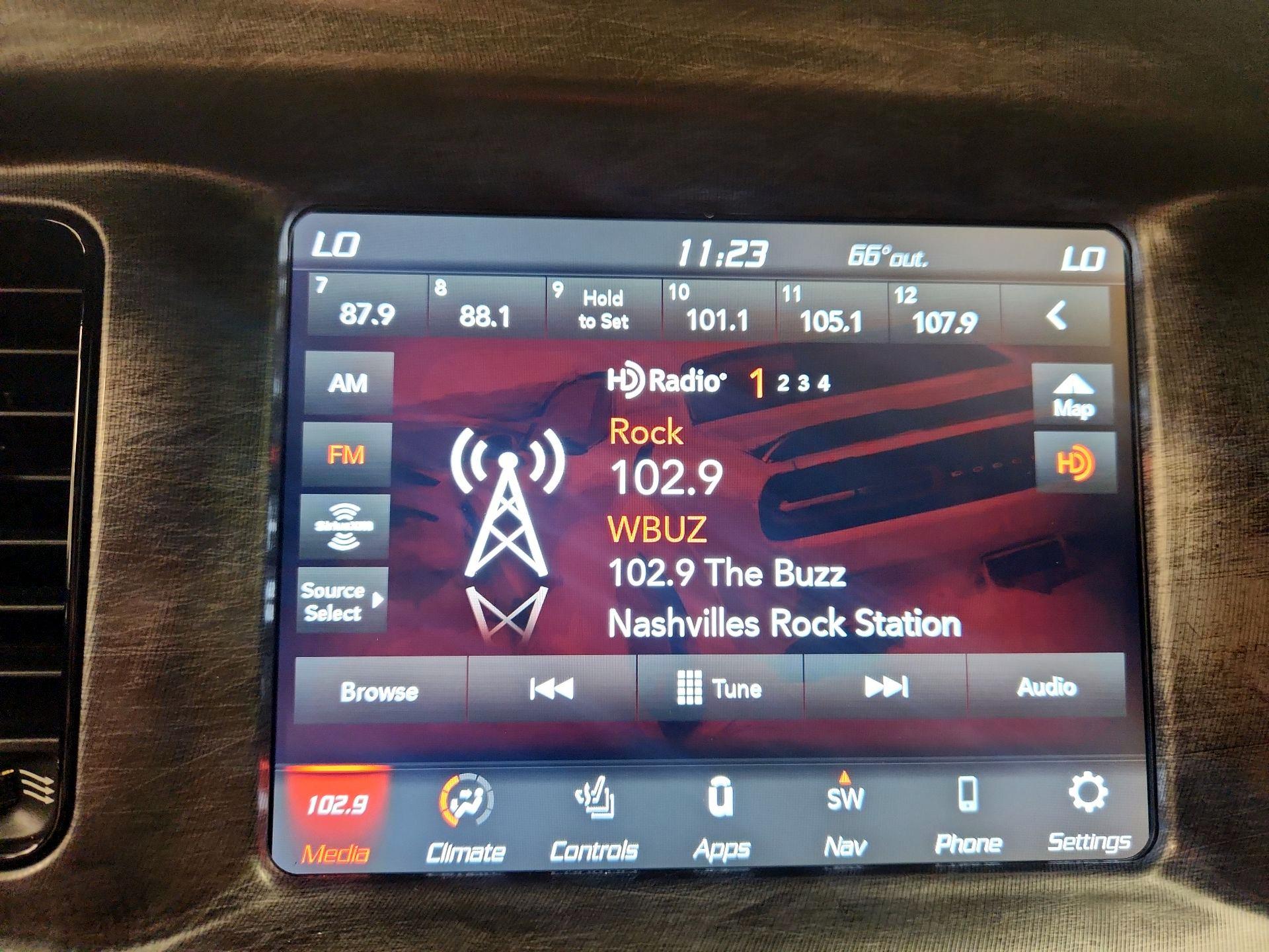 Thumbnail: 2020 Dodge Charger - 15