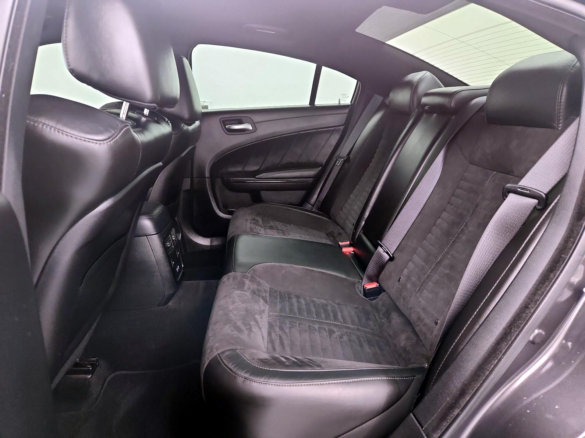 Thumbnail: 2020 Dodge Charger - 20