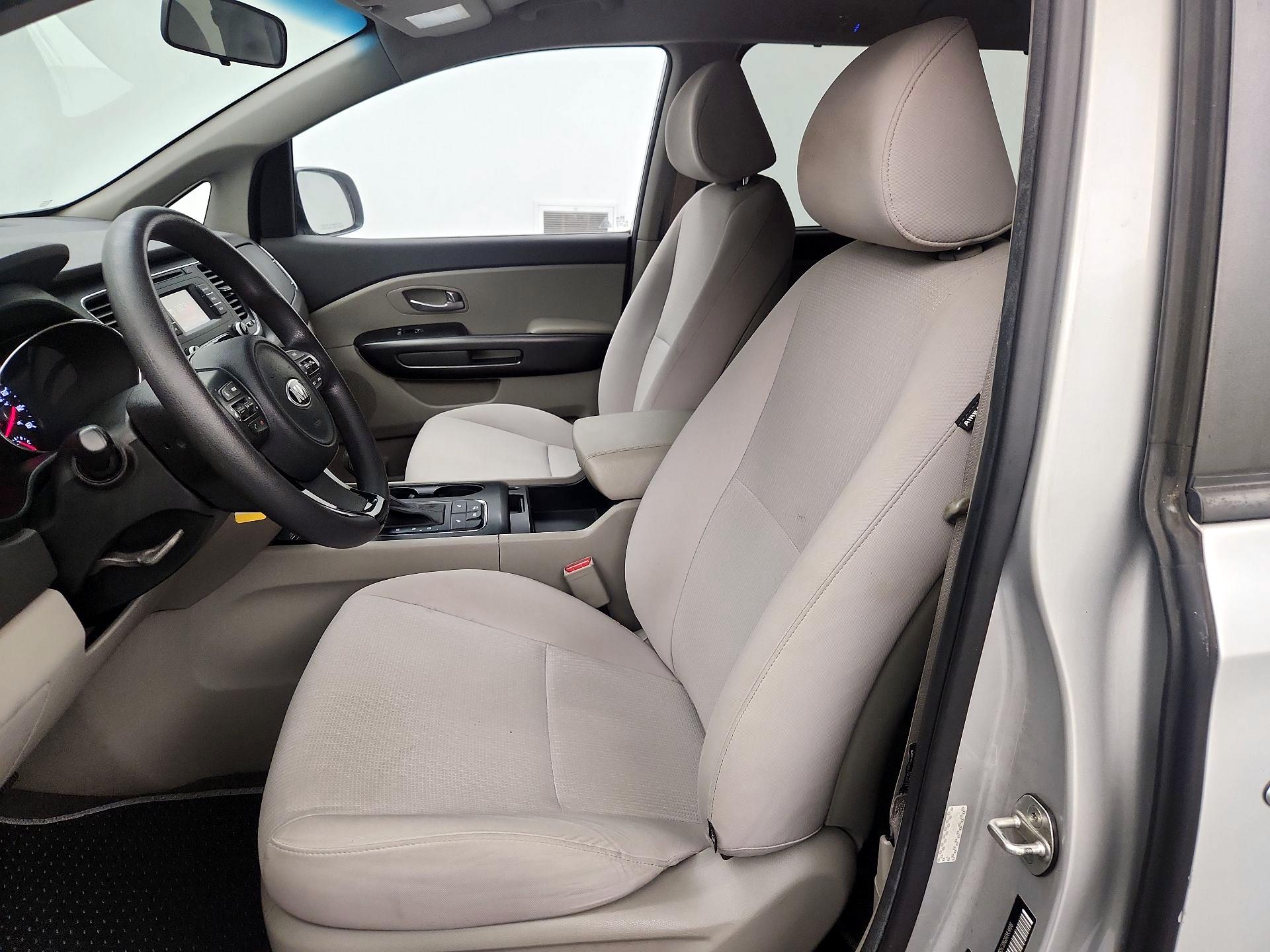 Thumbnail: 2016 Kia Sedona - 11