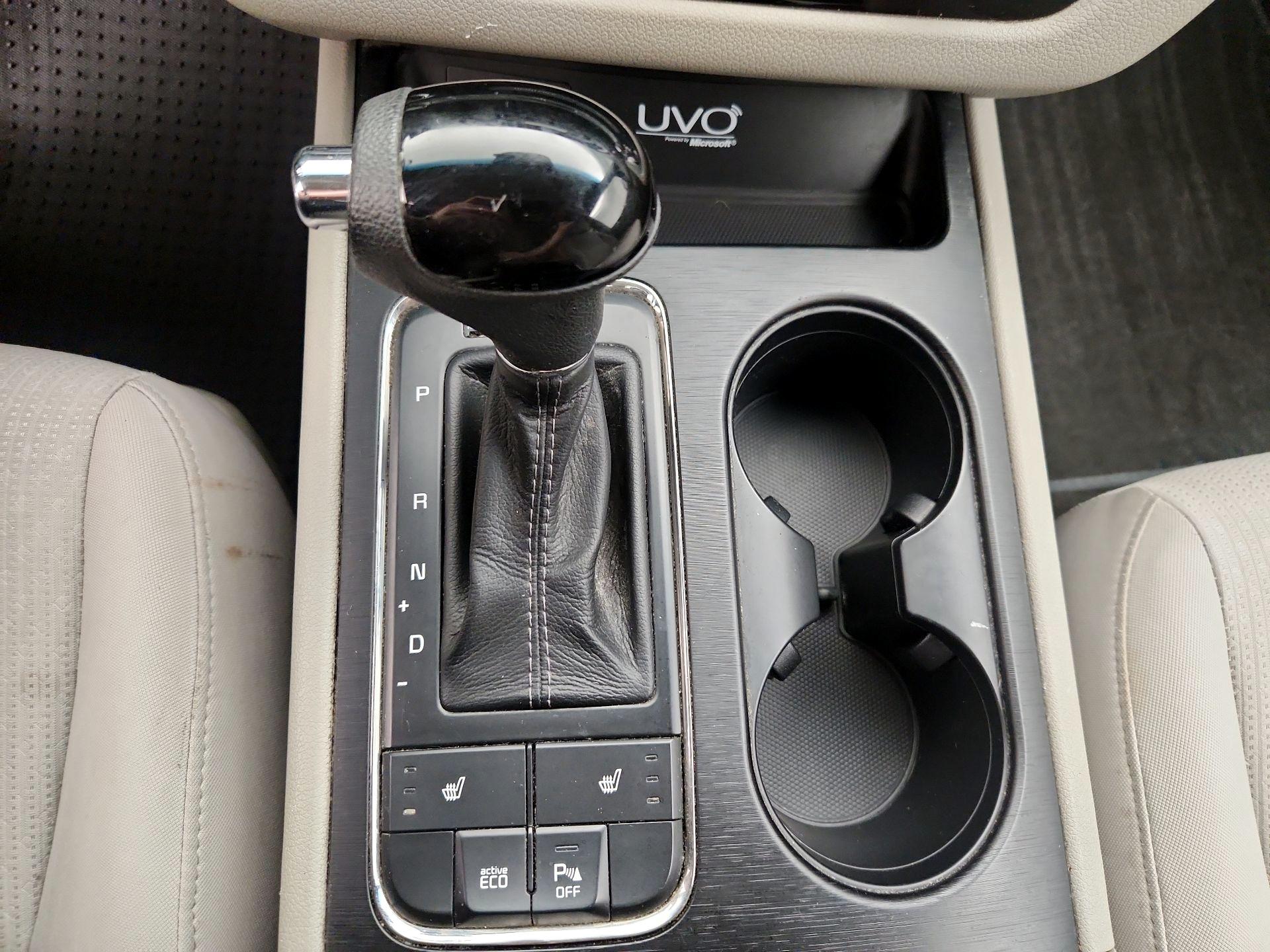Thumbnail: 2016 Kia Sedona - 17
