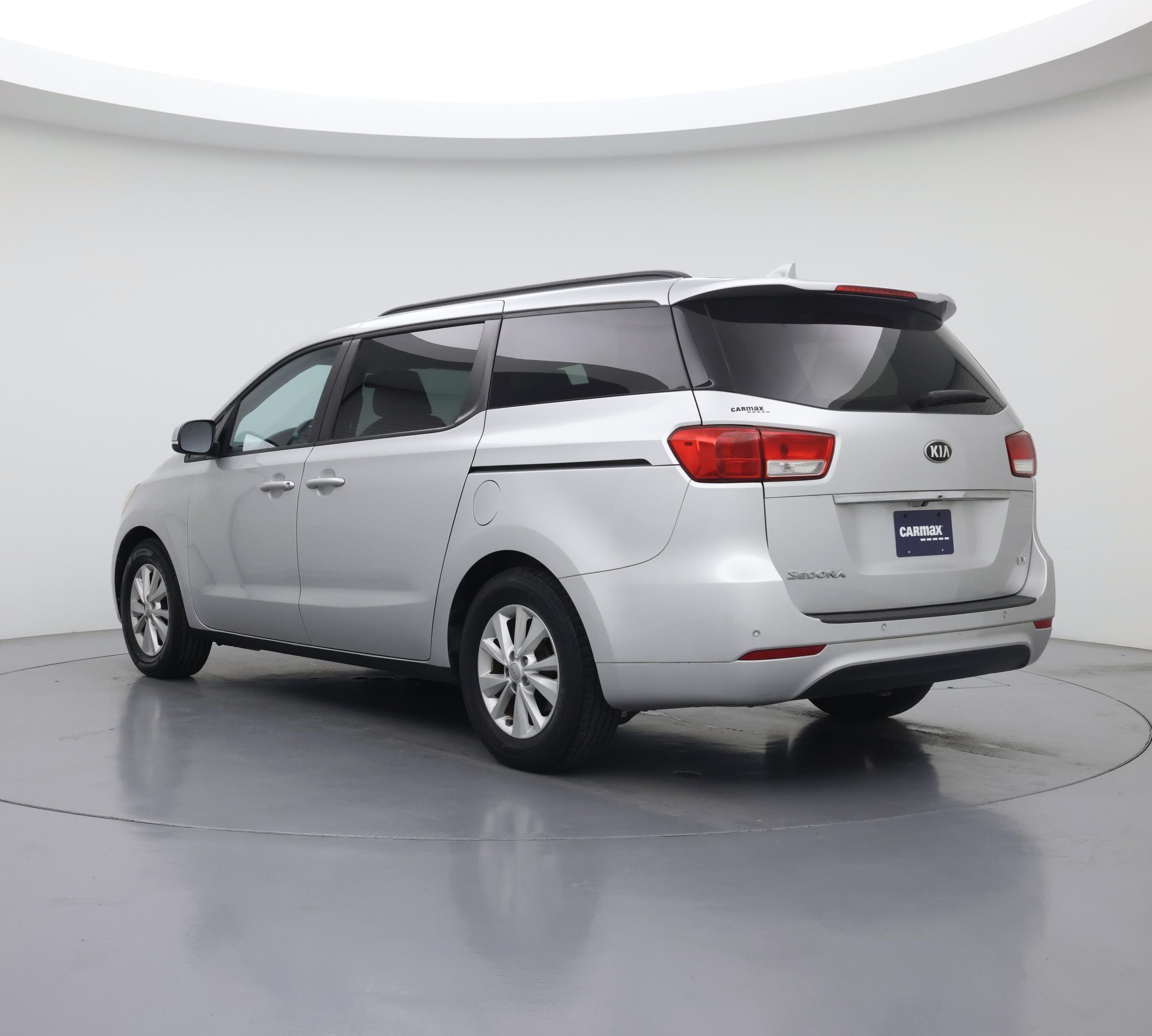 Thumbnail: 2016 Kia Sedona - 2