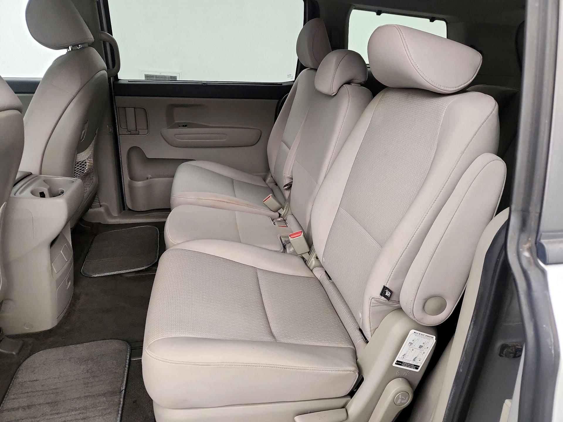 Thumbnail: 2016 Kia Sedona - 19