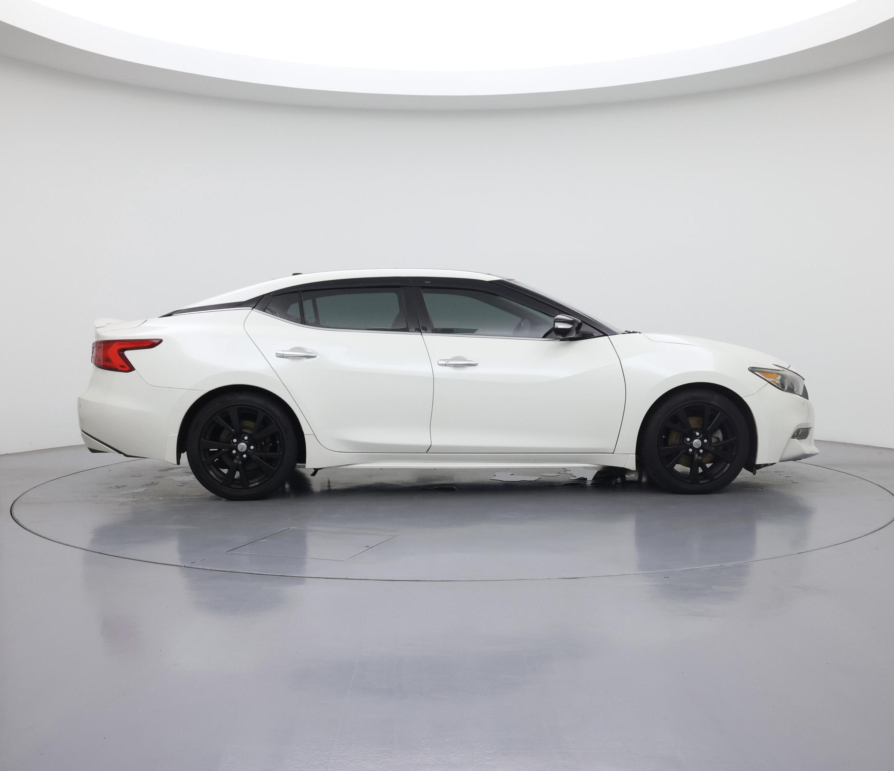 Thumbnail: 2017 Nissan Maxima - 7