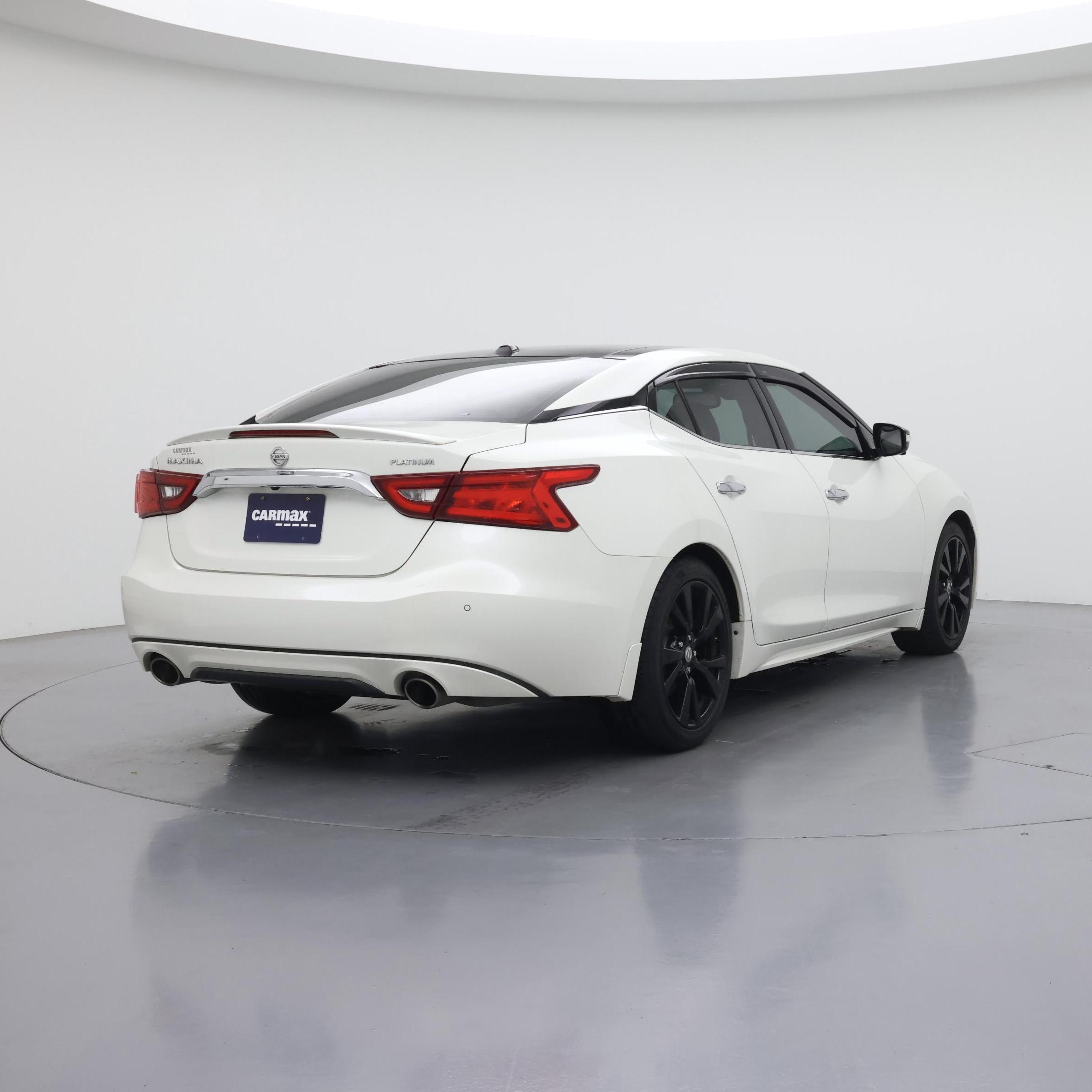 Thumbnail: 2017 Nissan Maxima - 8
