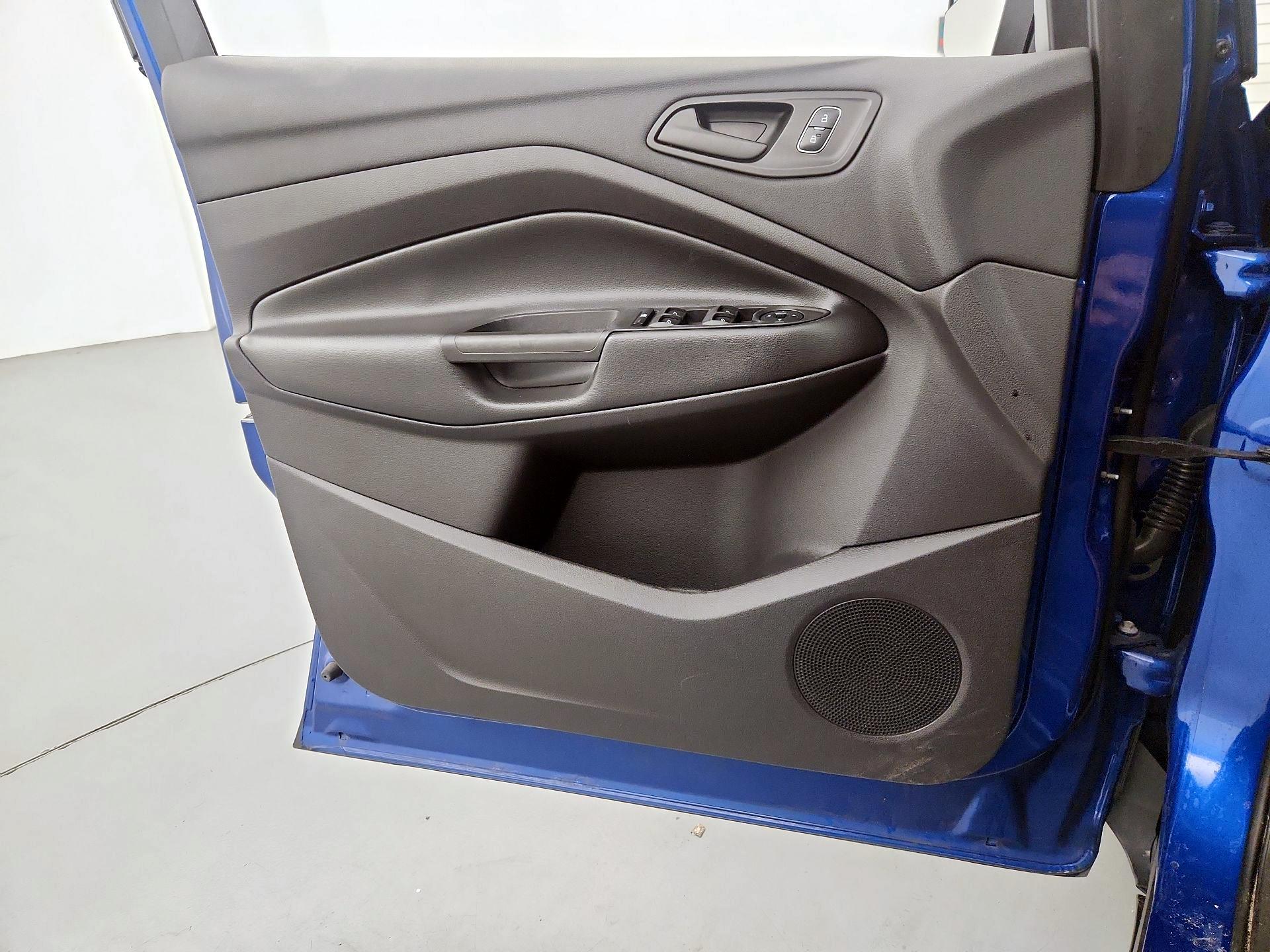 Thumbnail: 2017 Ford Escape - 12