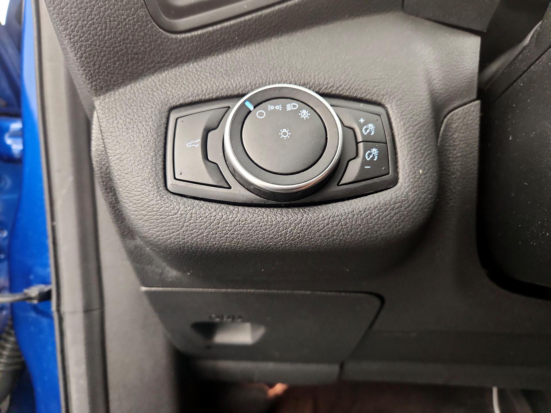 Thumbnail: 2017 Ford Escape - 13