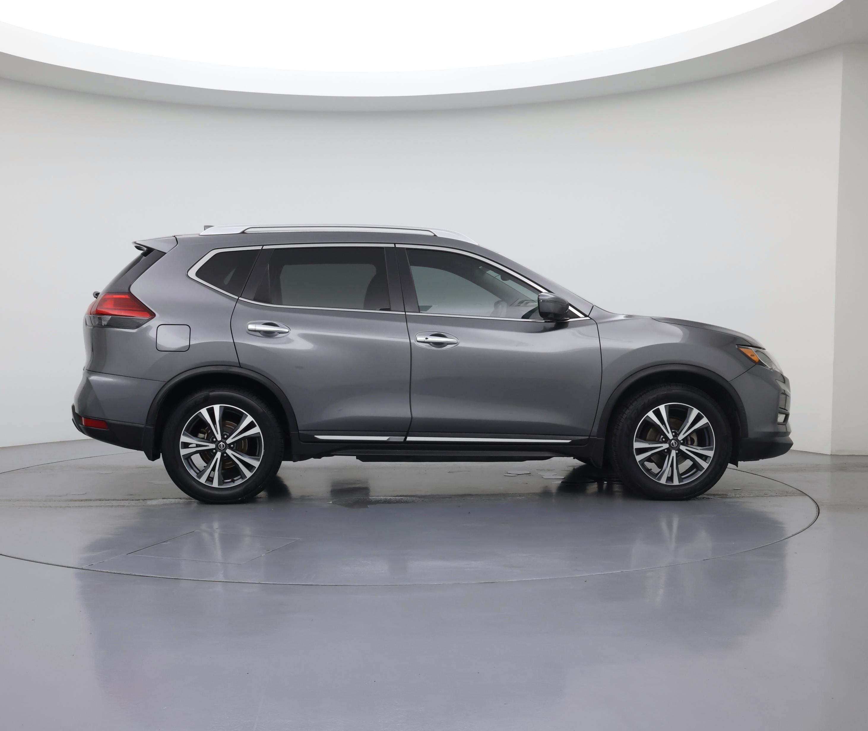 Thumbnail: 2017 Nissan Rogue - 7