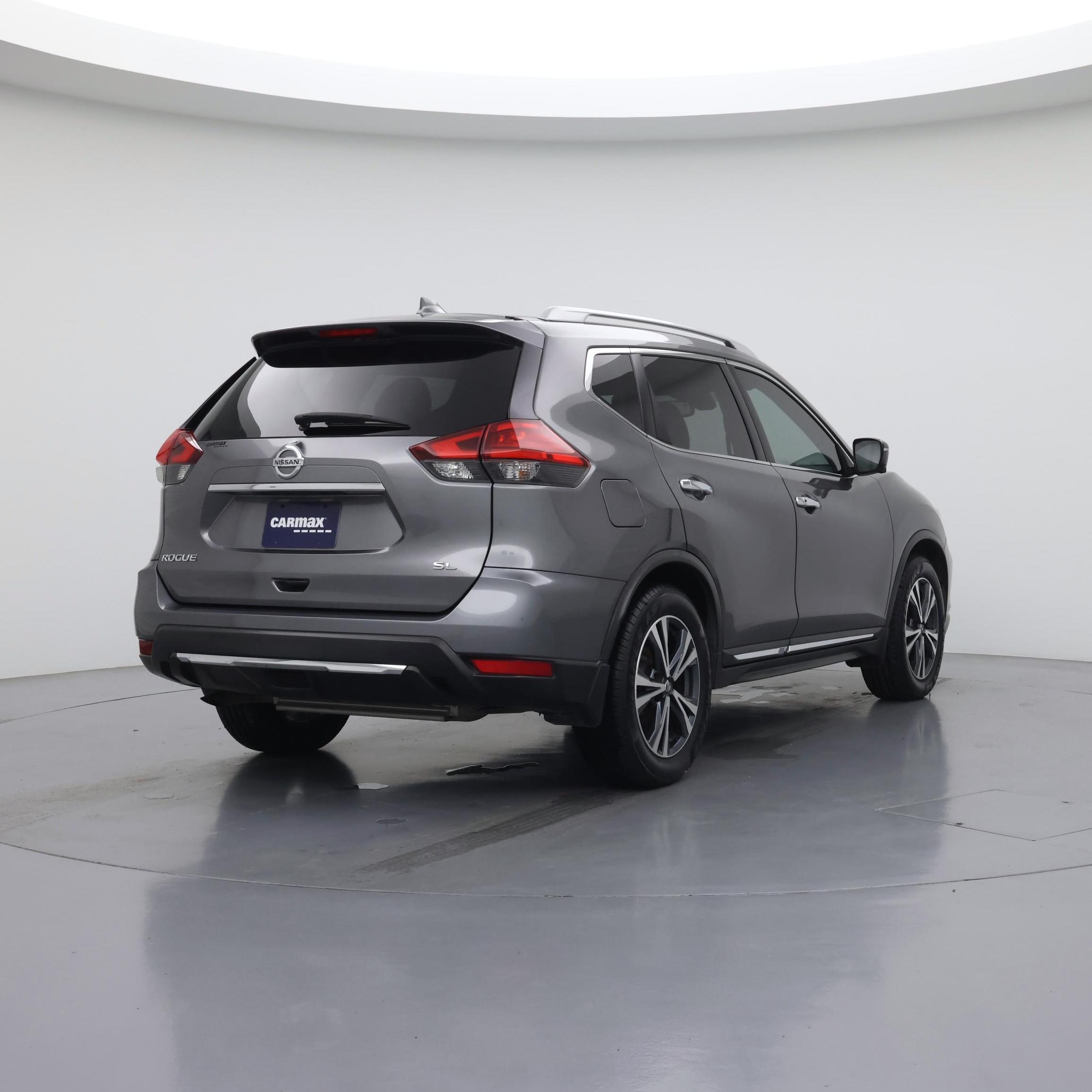 Thumbnail: 2017 Nissan Rogue - 8