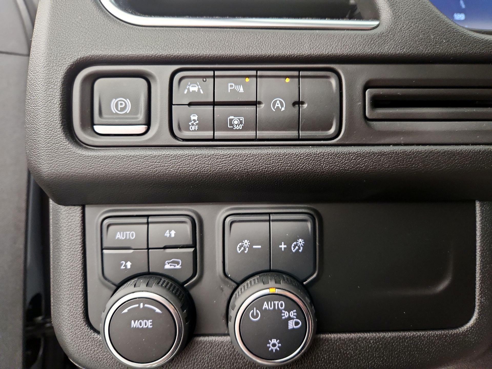 Thumbnail: 2024 Chevrolet Tahoe - 13