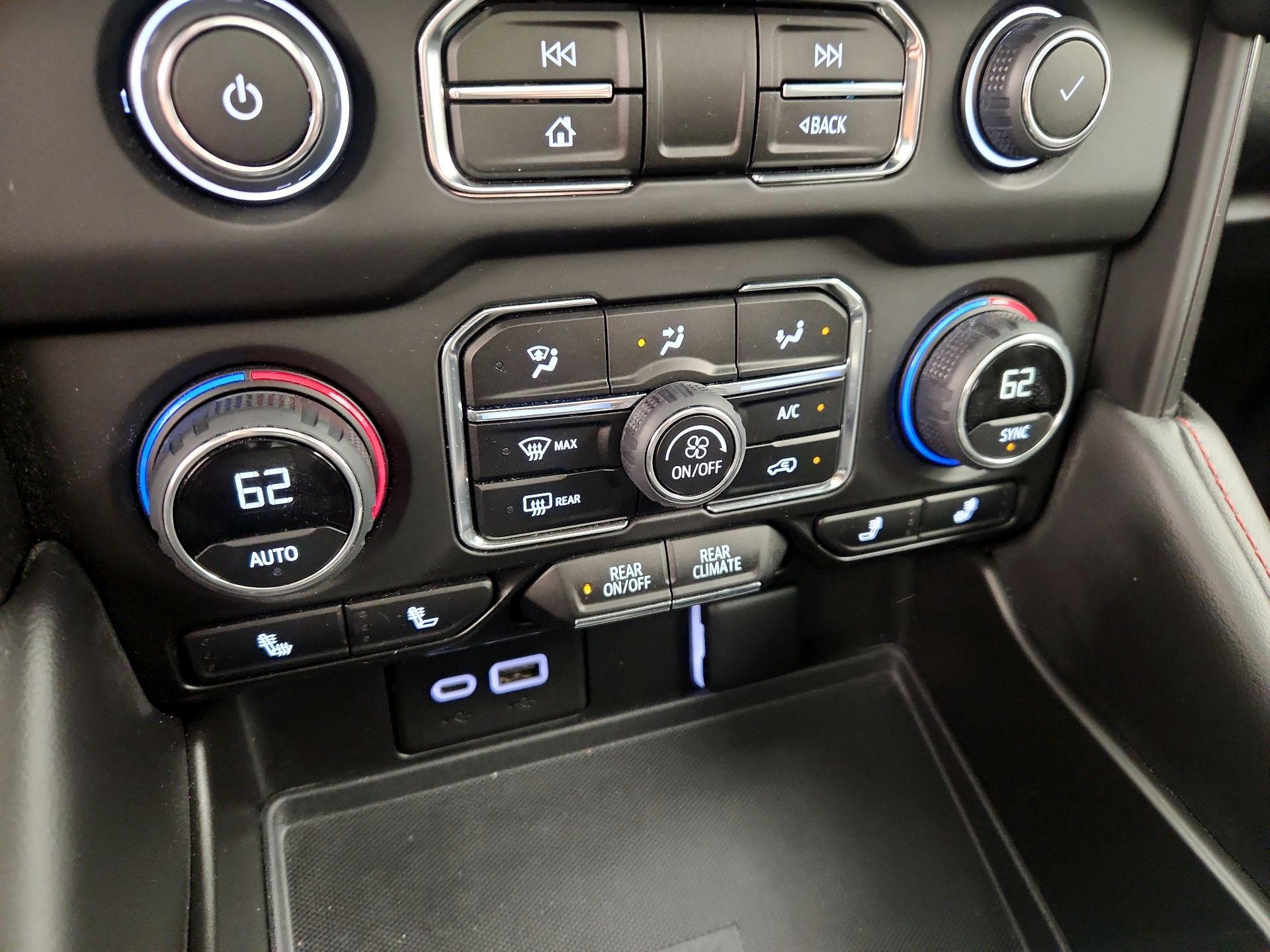 Thumbnail: 2024 Chevrolet Tahoe - 16