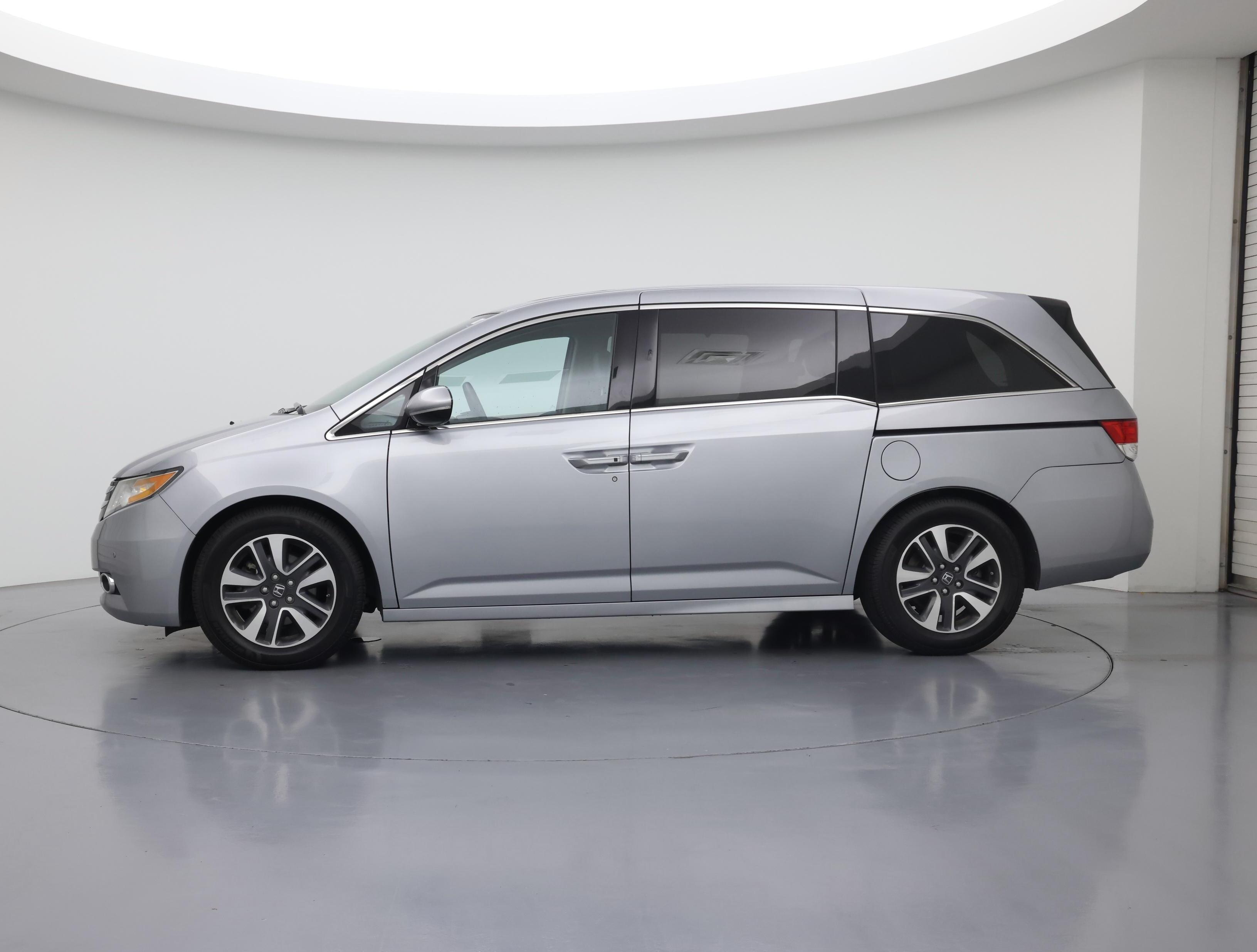 Thumbnail: 2017 Honda Odyssey - 3
