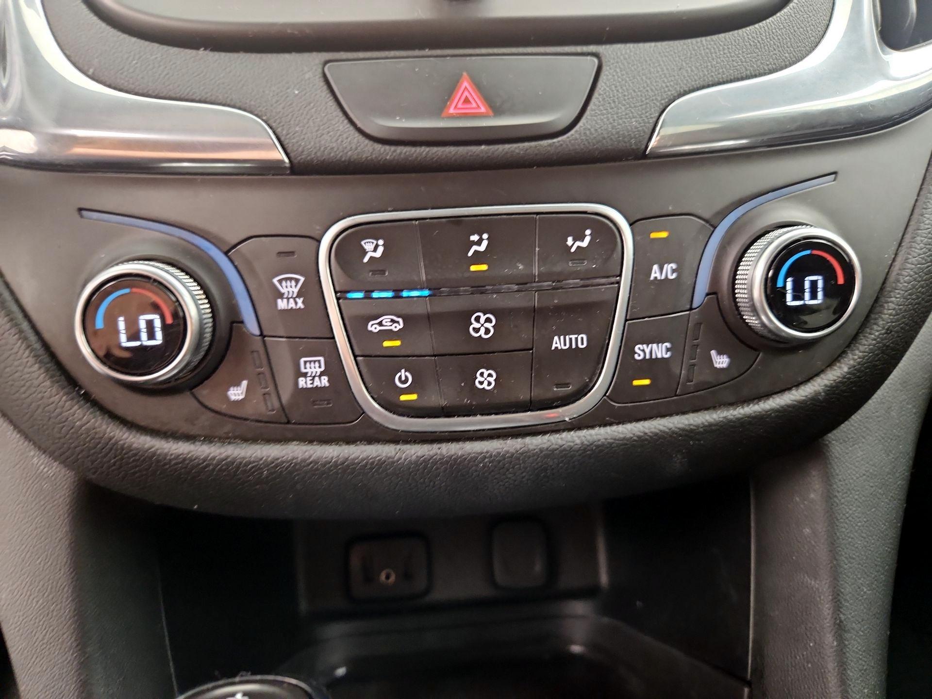 Thumbnail: 2018 Chevrolet Equinox - 16